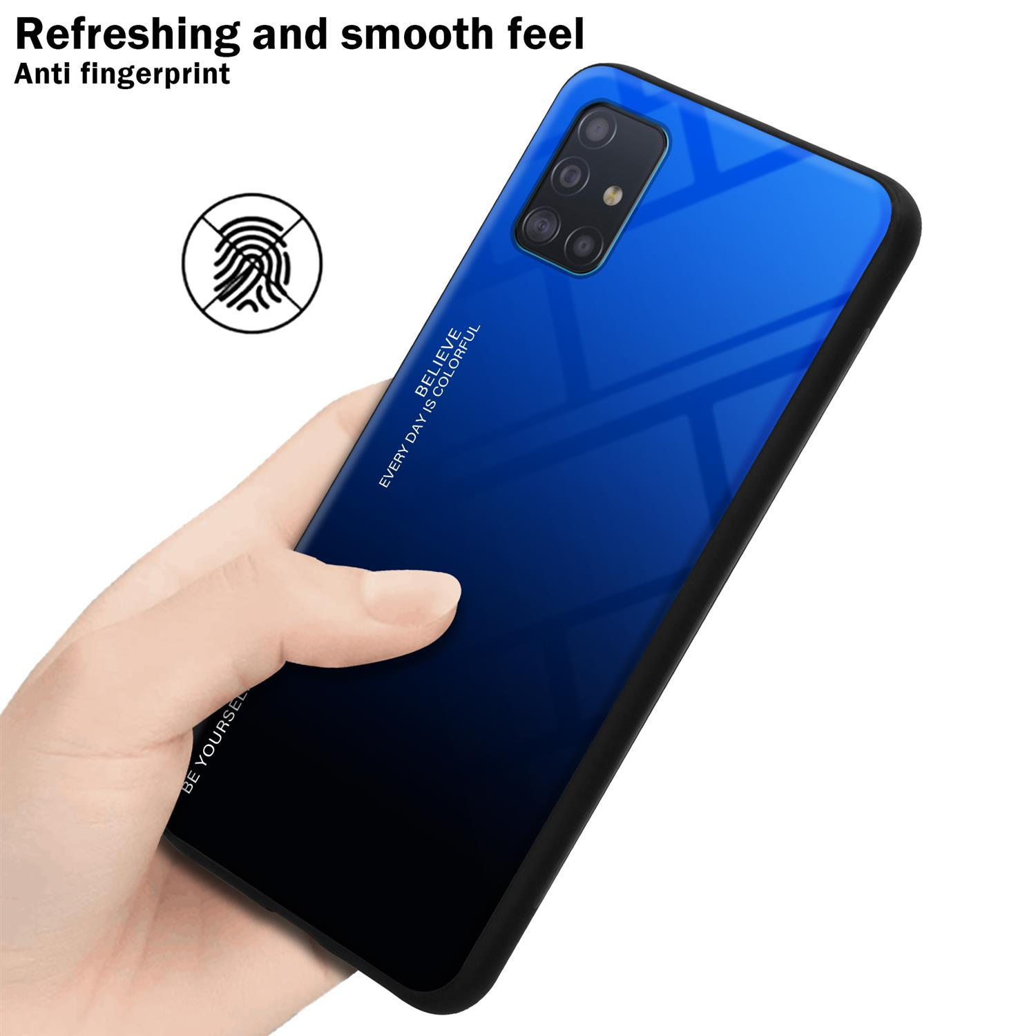 Mano che tiene una custodia per telefono con sfumatura blu. Icona dell'impronta digitale a sinistra.