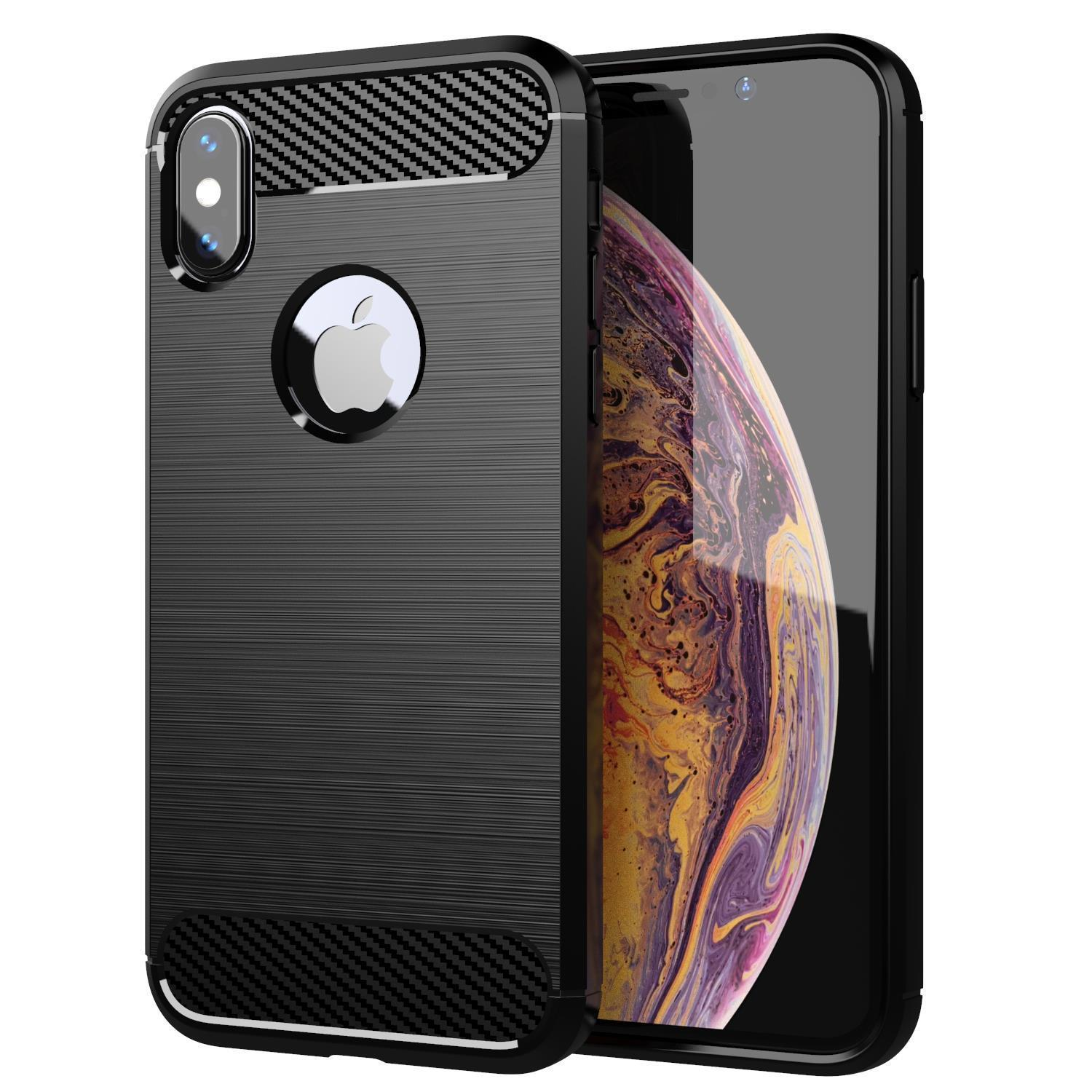 Custodia nera con design in fibra di carbonio e un telefono con schermo visibile.