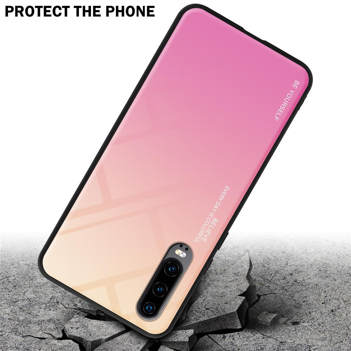 Un telefono con una custodia colorata è angolato sopra una superficie incrinata, testo che indica proteggi il telefono.