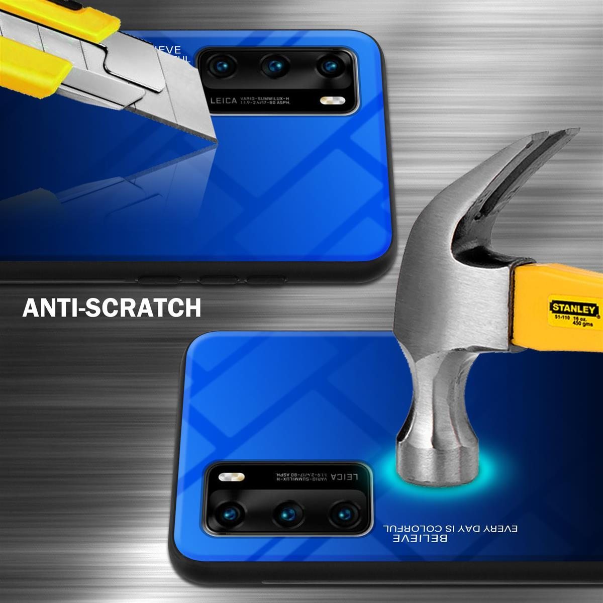 Due custodie per telefono con coltello e martello. Le custodie sono blu. Il martello colpisce la custodia. Etichetta antigraffio.