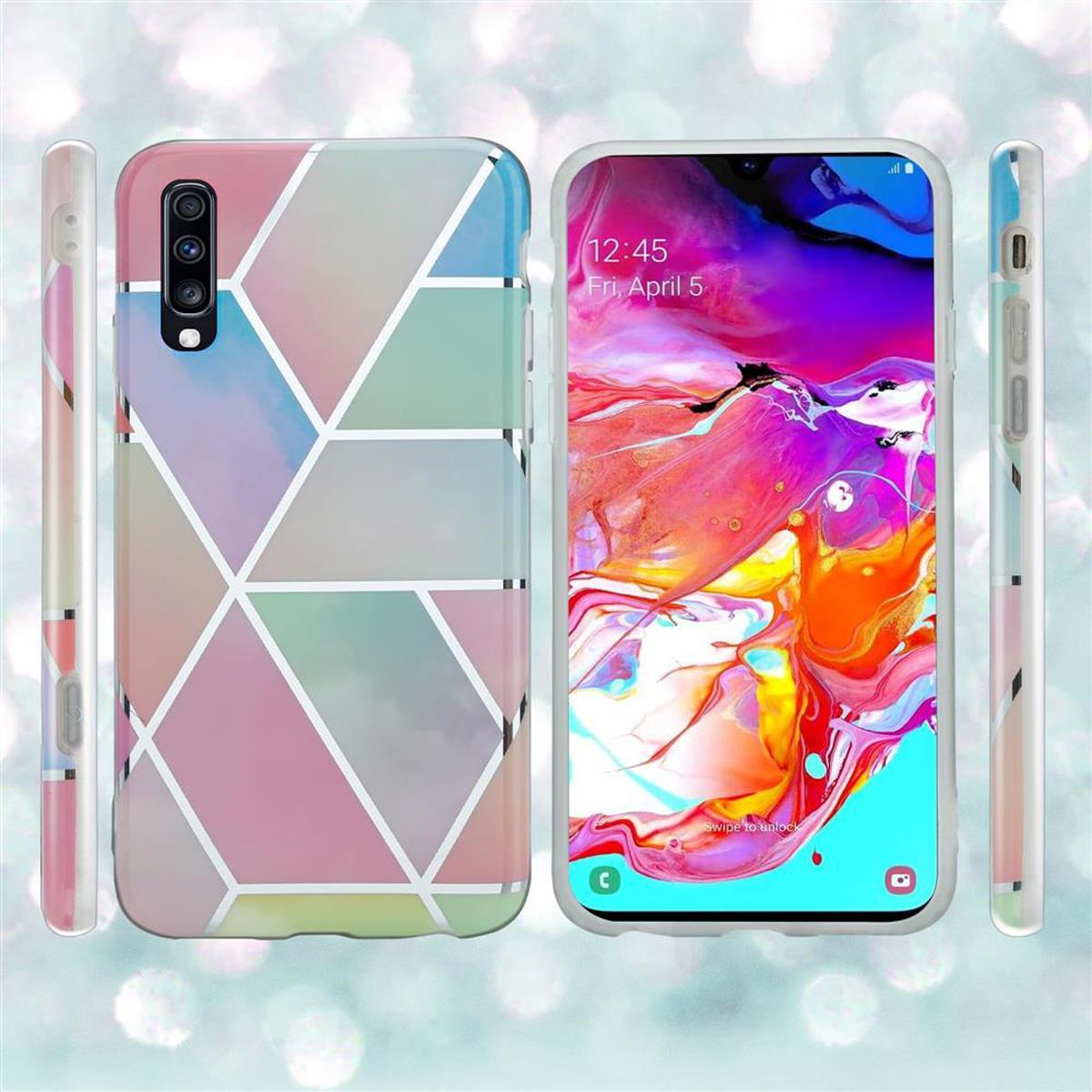 Due telefoni con custodie. Uno ha un design geometrico colorato e l'altro mostra lo schermo del telefono.