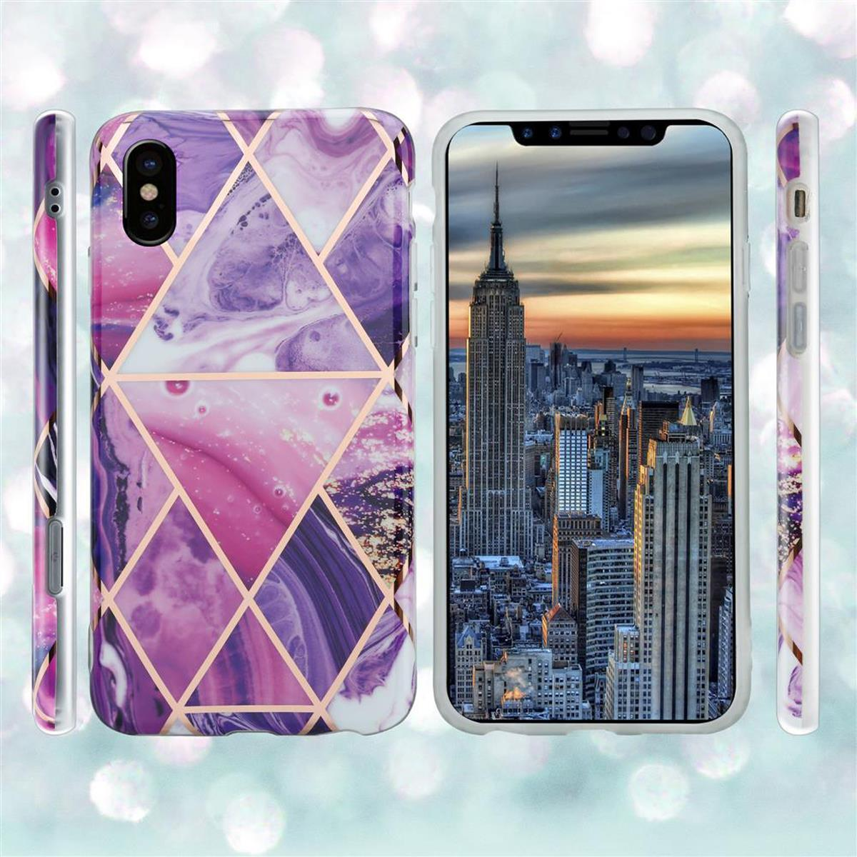 Telefono con custodia in marmo viola e rosa, linee oro rosa. Il telefono mostra lo skyline di NYC.