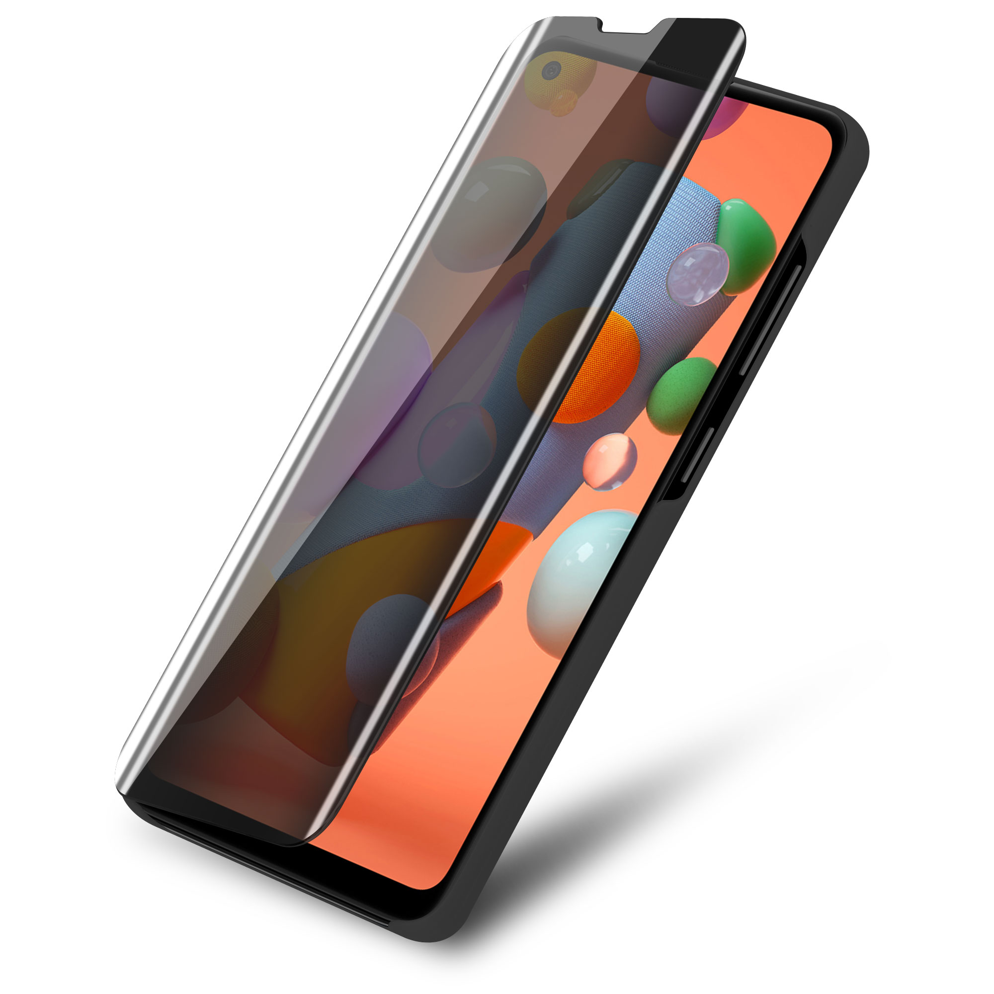 Un telefono con protezione schermo è tenuto ad angolo. Lo schermo mostra un'immagine colorata.