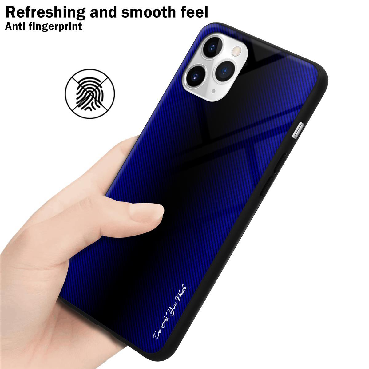 Mano che tiene una custodia per telefono con un design sfumato blu e nero. Icona delle impronte digitali visibile.