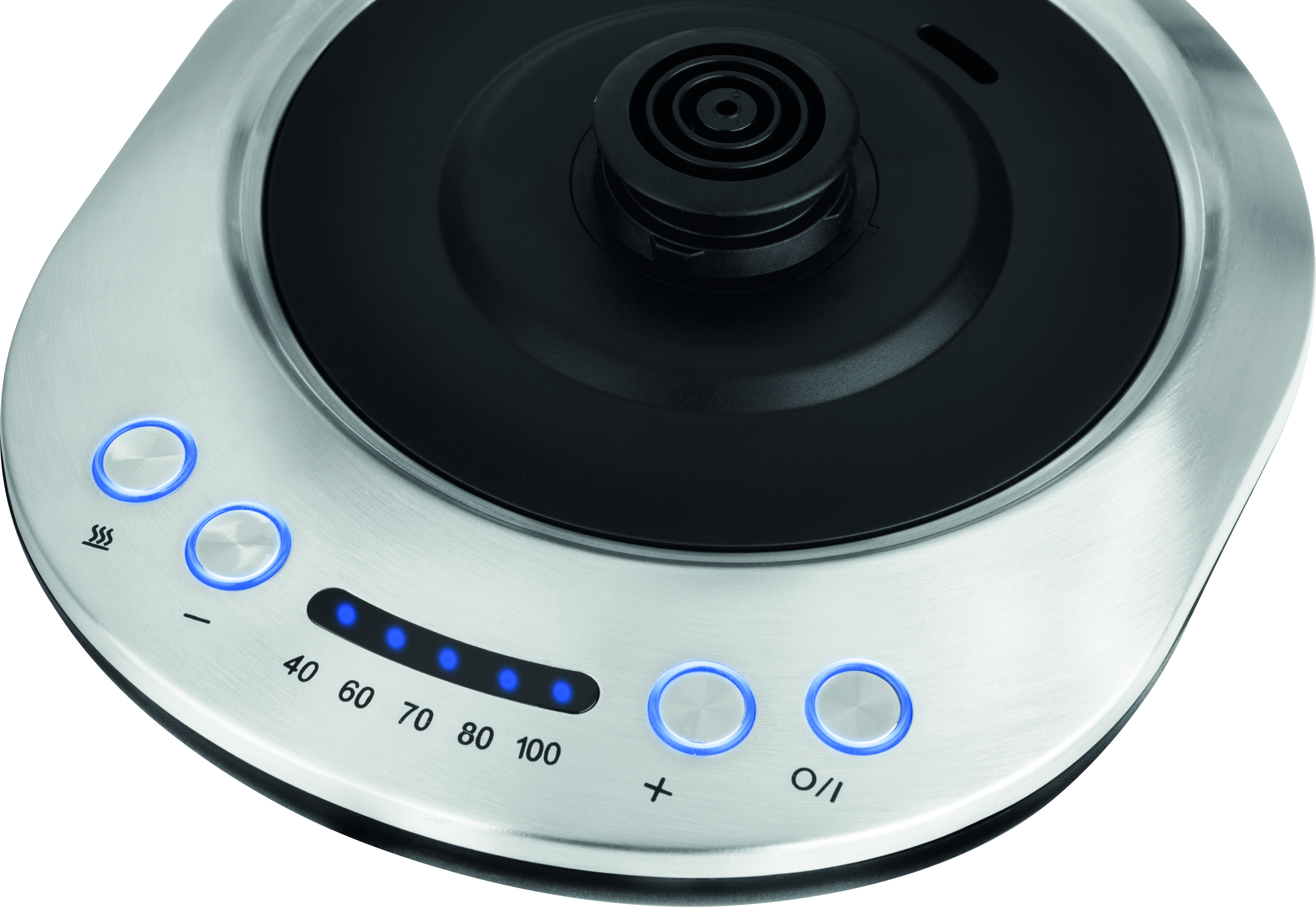 Zbliżenie metalowej podstawy czajnika elektrycznego z przyciskami i wyświetlaczem temperatury.