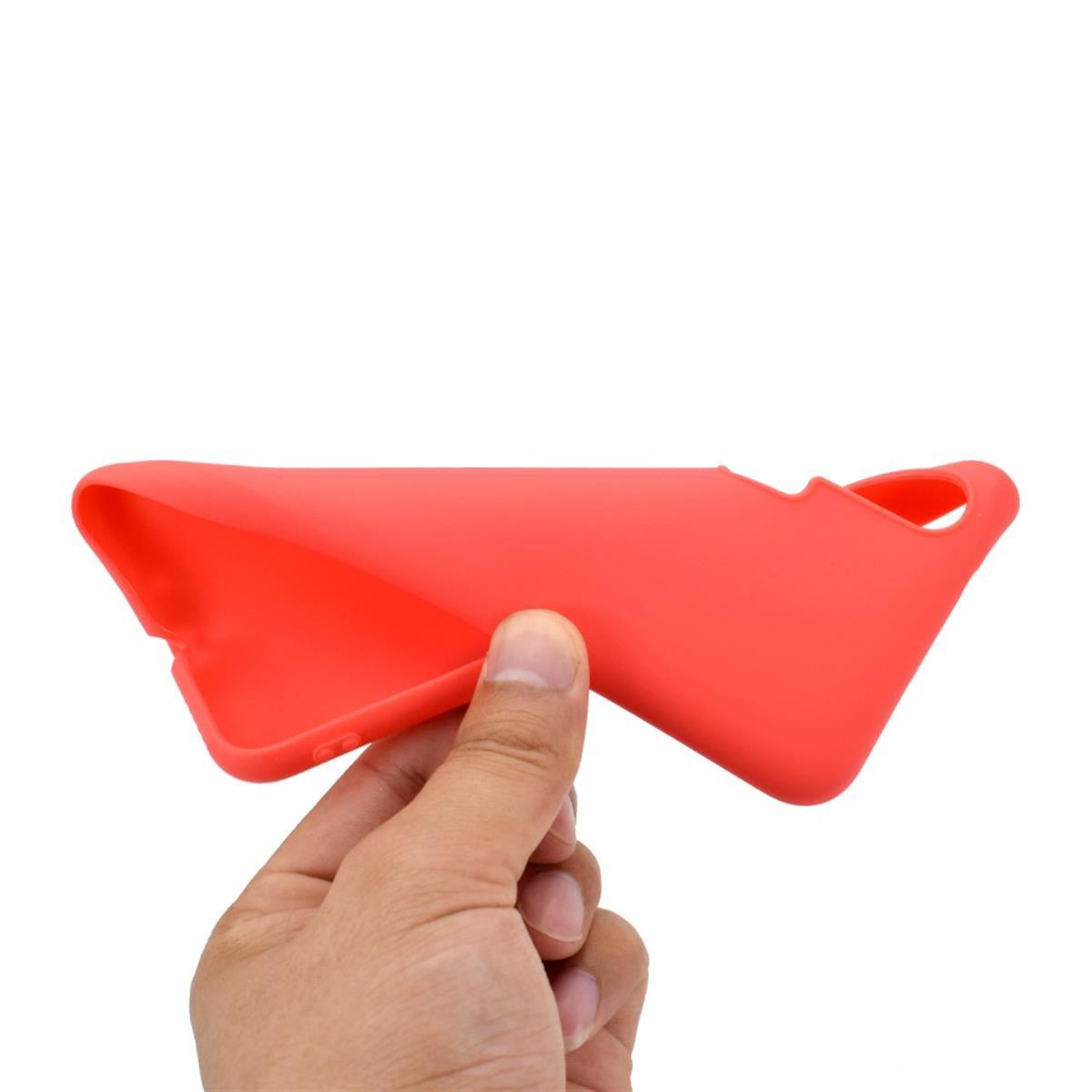 Eine Hand hält eine rote Handyhülle und zeigt ihre Flexibilität. Der Hintergrund ist weiß.