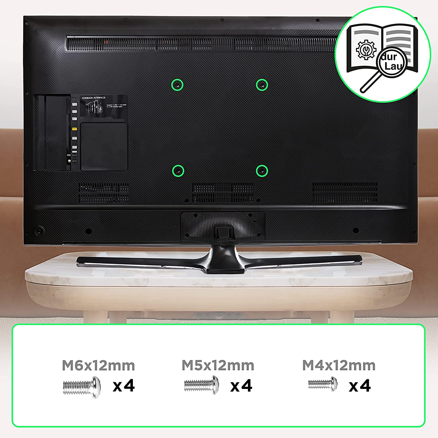 Rückseite des Fernsehers mit Befestigungslöchern, Schrauben und einer Anleitung. Schrauben M6, M5, M4, alle x12mm.