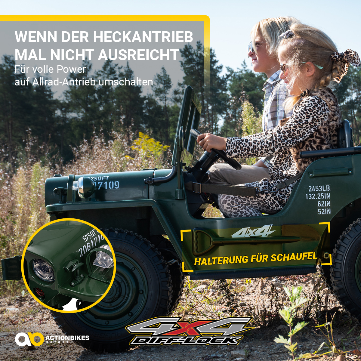 Zwei Kinder in einem grünen Jeep, eine Werbung mit Scheinwerfer und Text.