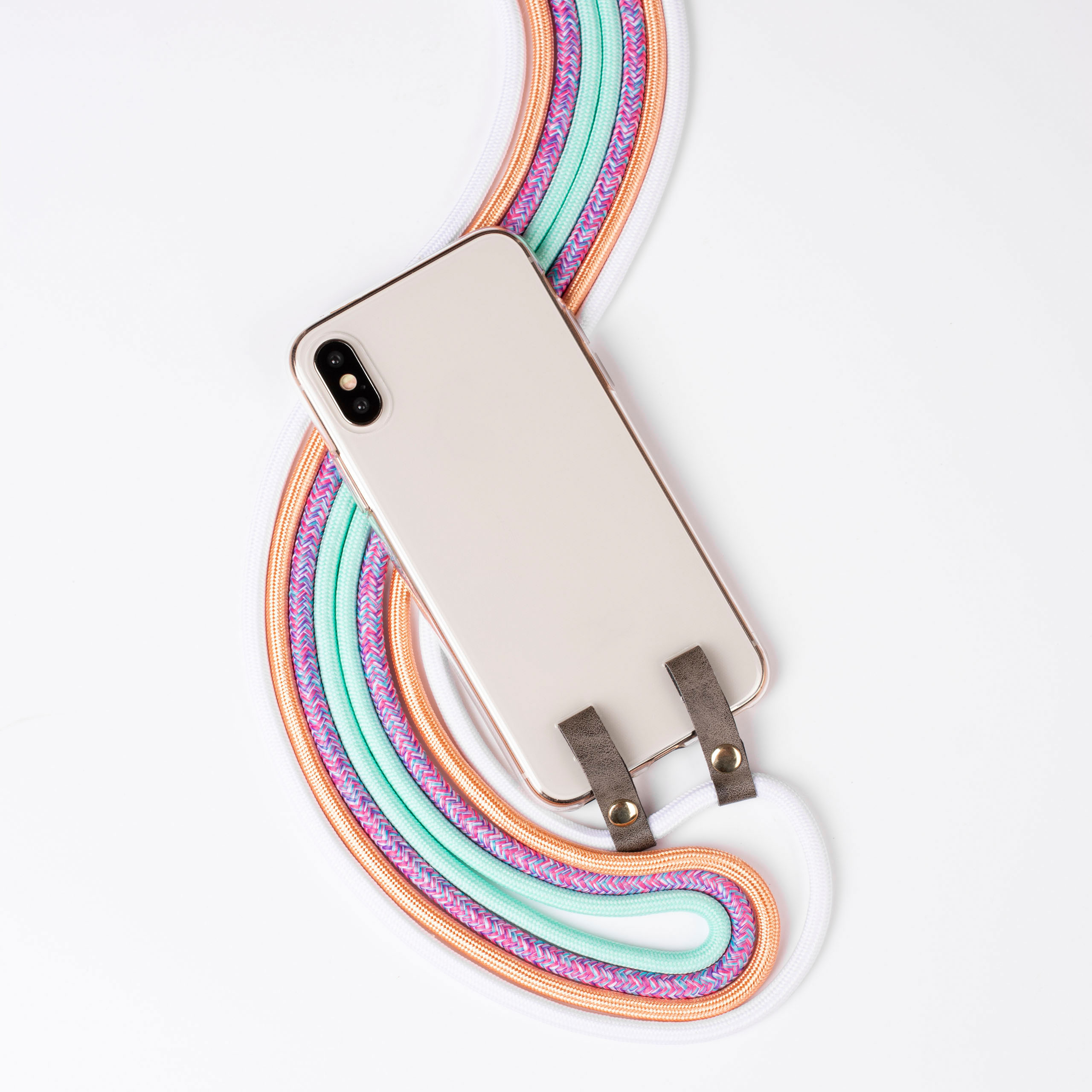 Pink iPhone 5 Backcover, Lila Handykette, / Apple, (2016), / MOEX 5s SE