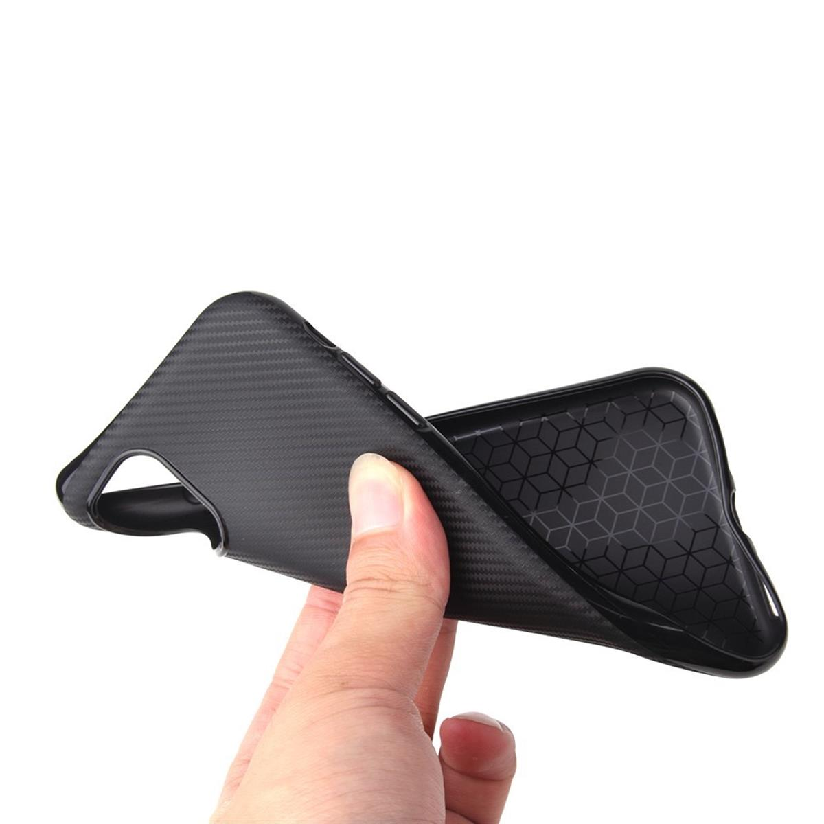 Hand hält eine schwarze Handyhülle, die das Innere mit einem geometrischen Muster zeigt. Die Hülle ist geöffnet.