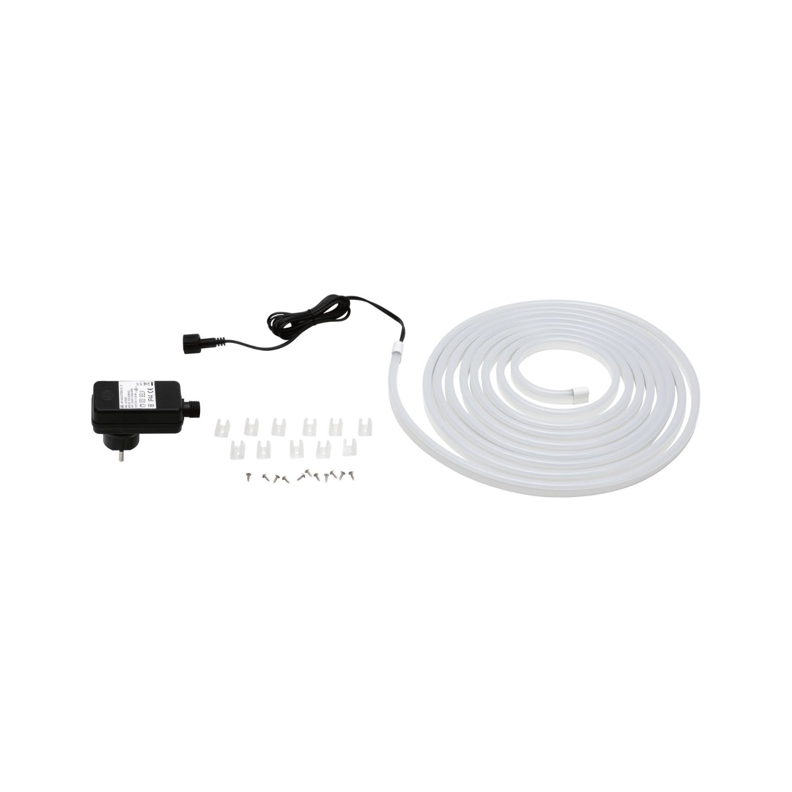 Ein weißes LED-Lichtband mit Netzteil, Clips und einem Anschluss vor weißem Hintergrund.