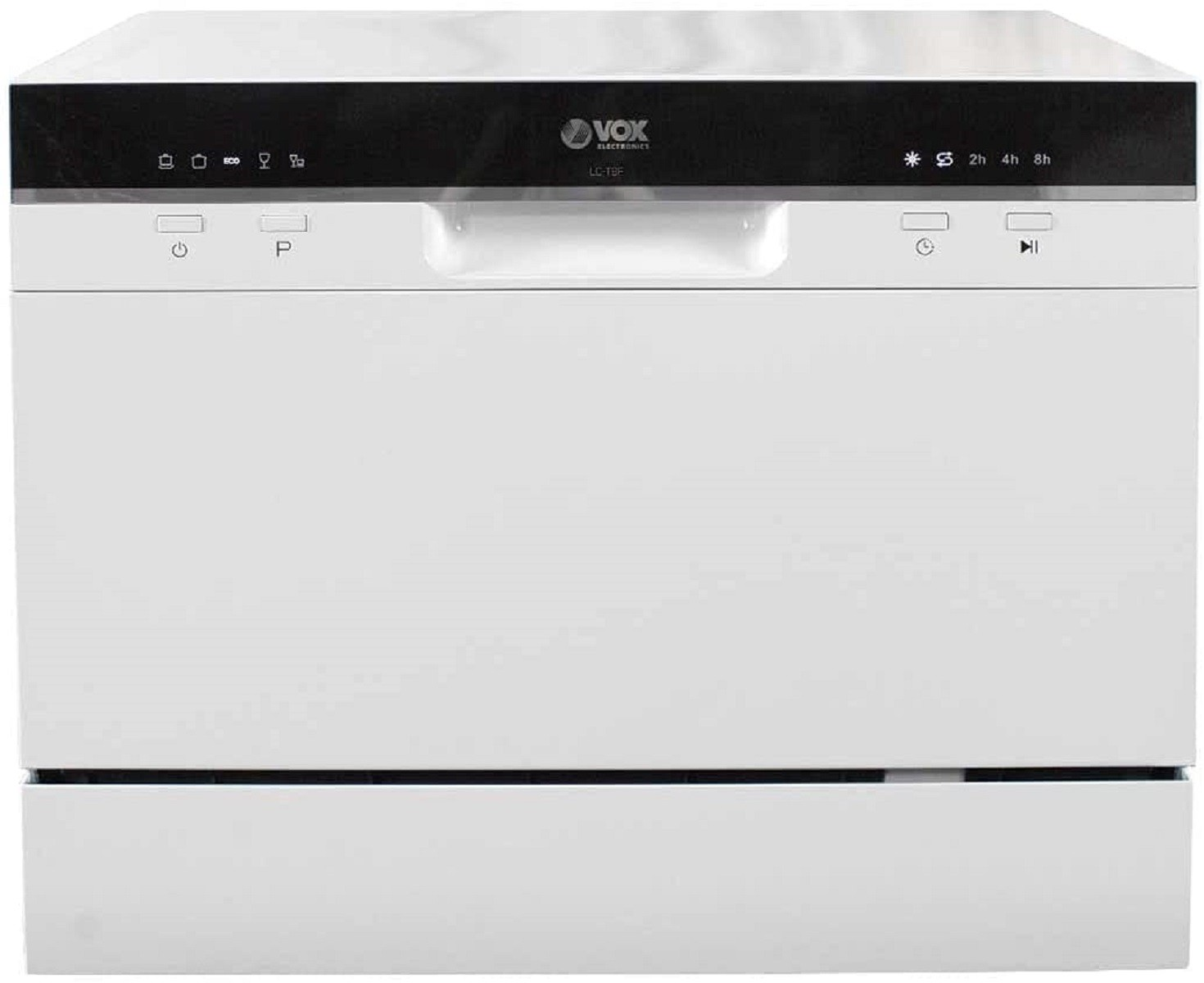 Un lavavajillas blanco con un panel de control negro. Tiene la puerta cerrada y está sobre una superficie blanca.