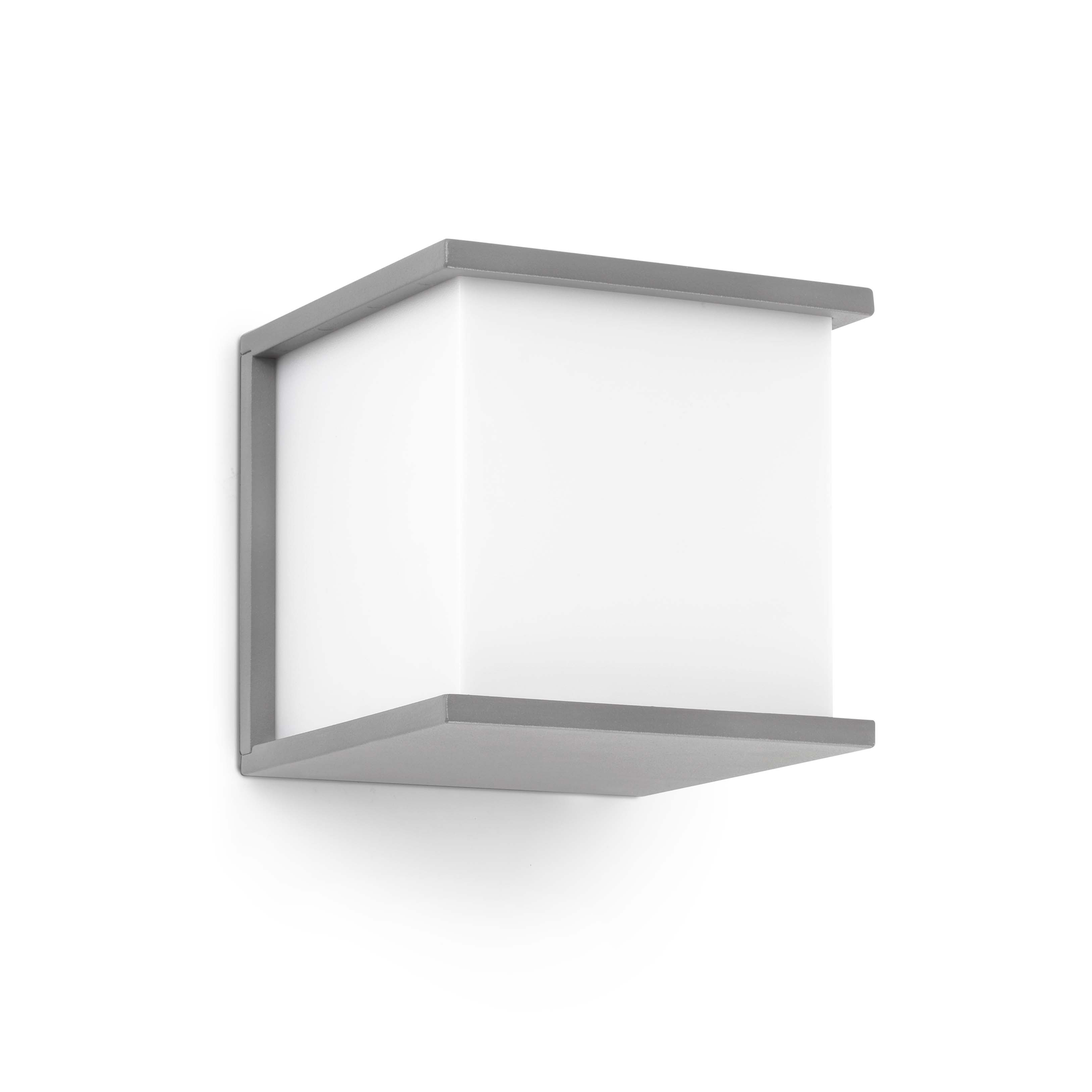 Lampada da parete esterna grigia a forma di cubo. Sfondo bianco. La luce brilla dall'interno.