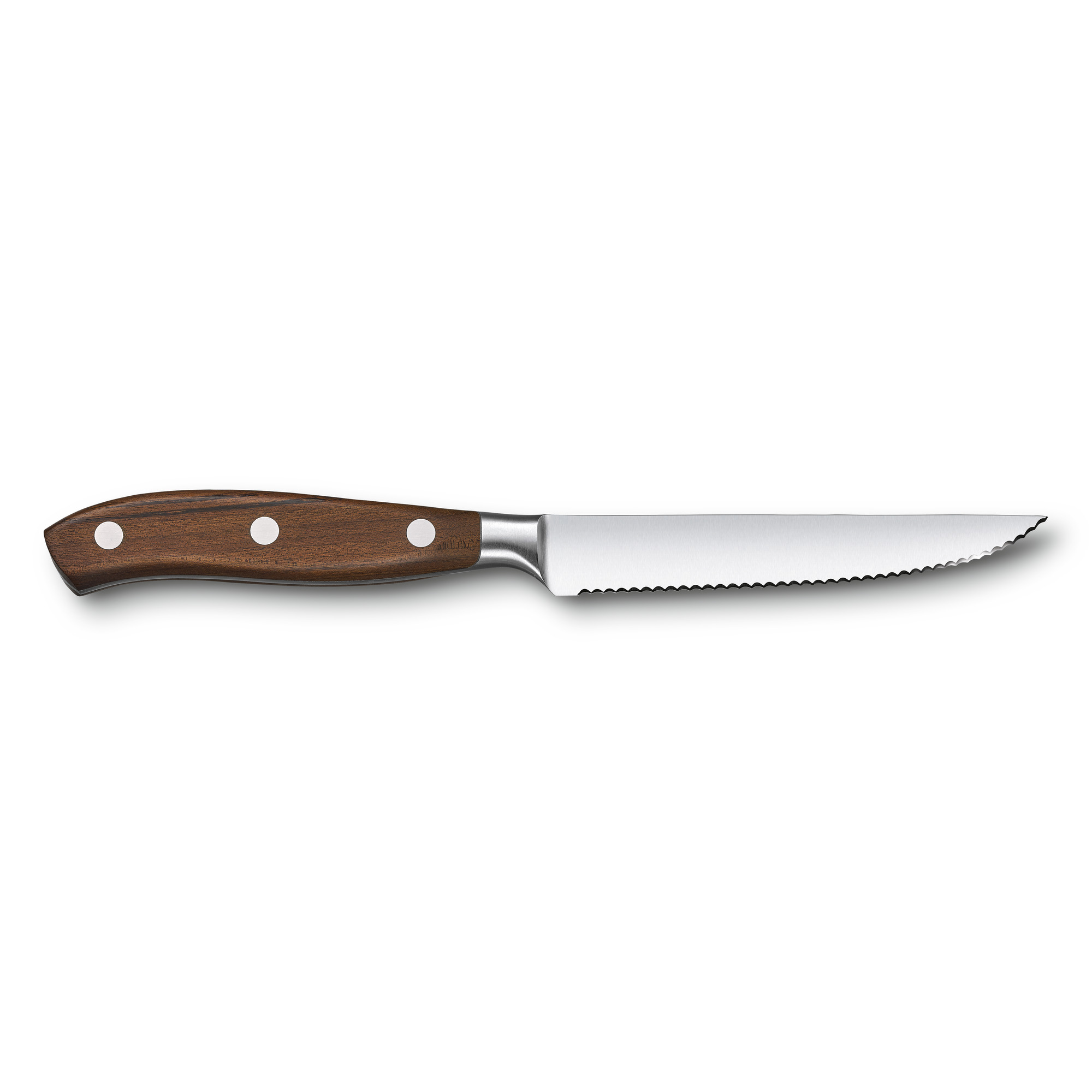 Steakmesser mit Holzgriff auf weißer Oberfläche.