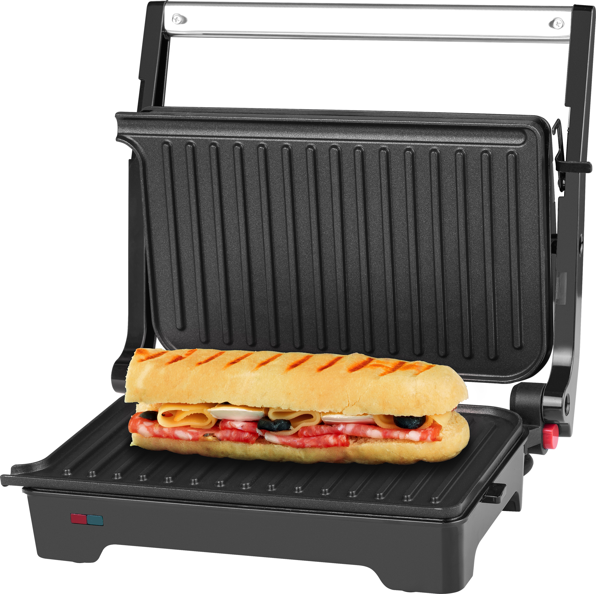Offener, schwarzer Sandwichmaker mit gefülltem Baguette-Sandwich auf unterer Platte, weißer Hintergrund.
