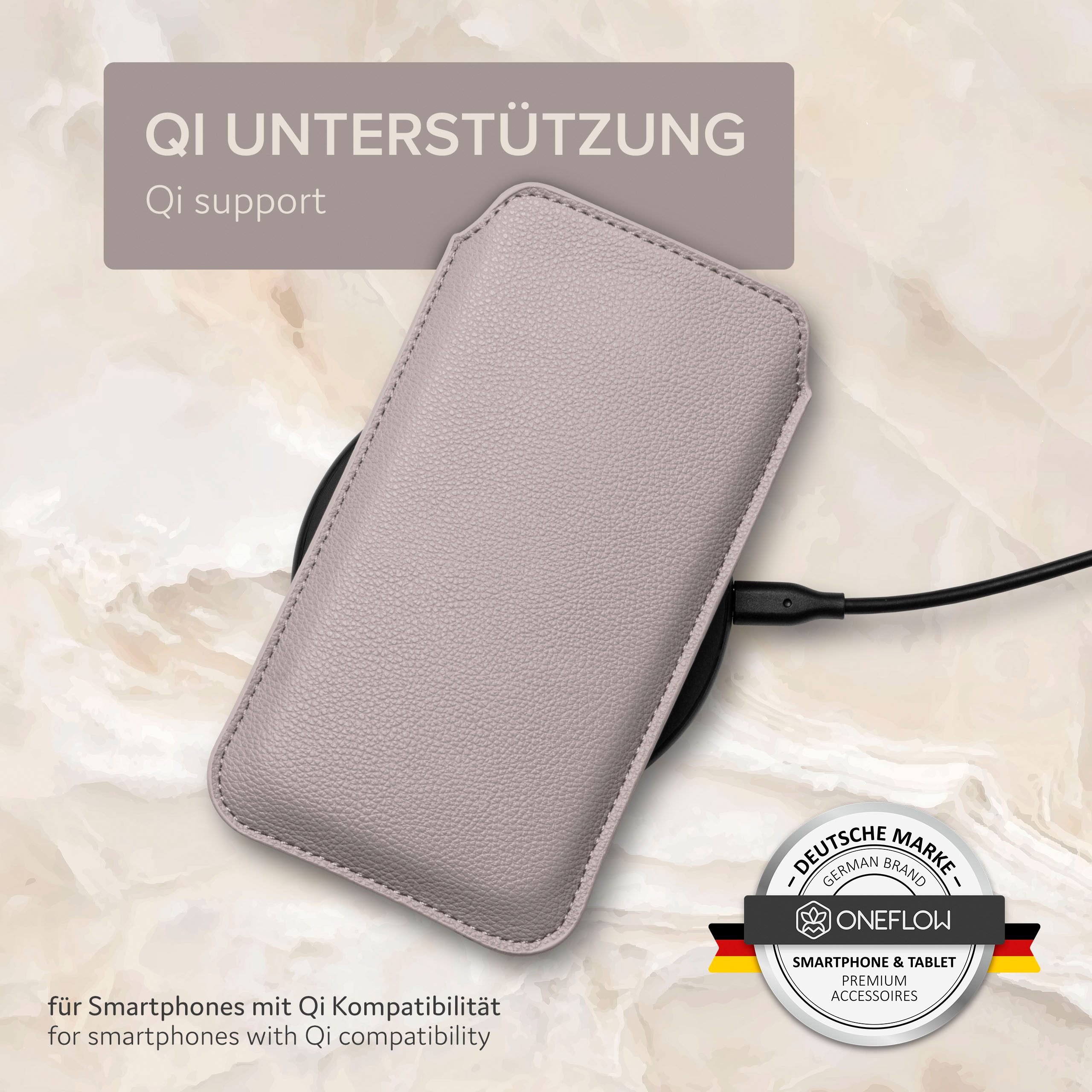 Eine hellgraue Handyhülle liegt auf einem kabellosen Ladegerät. Die Hülle hat ein Qi-Support-Logo und ein Markenlogo.