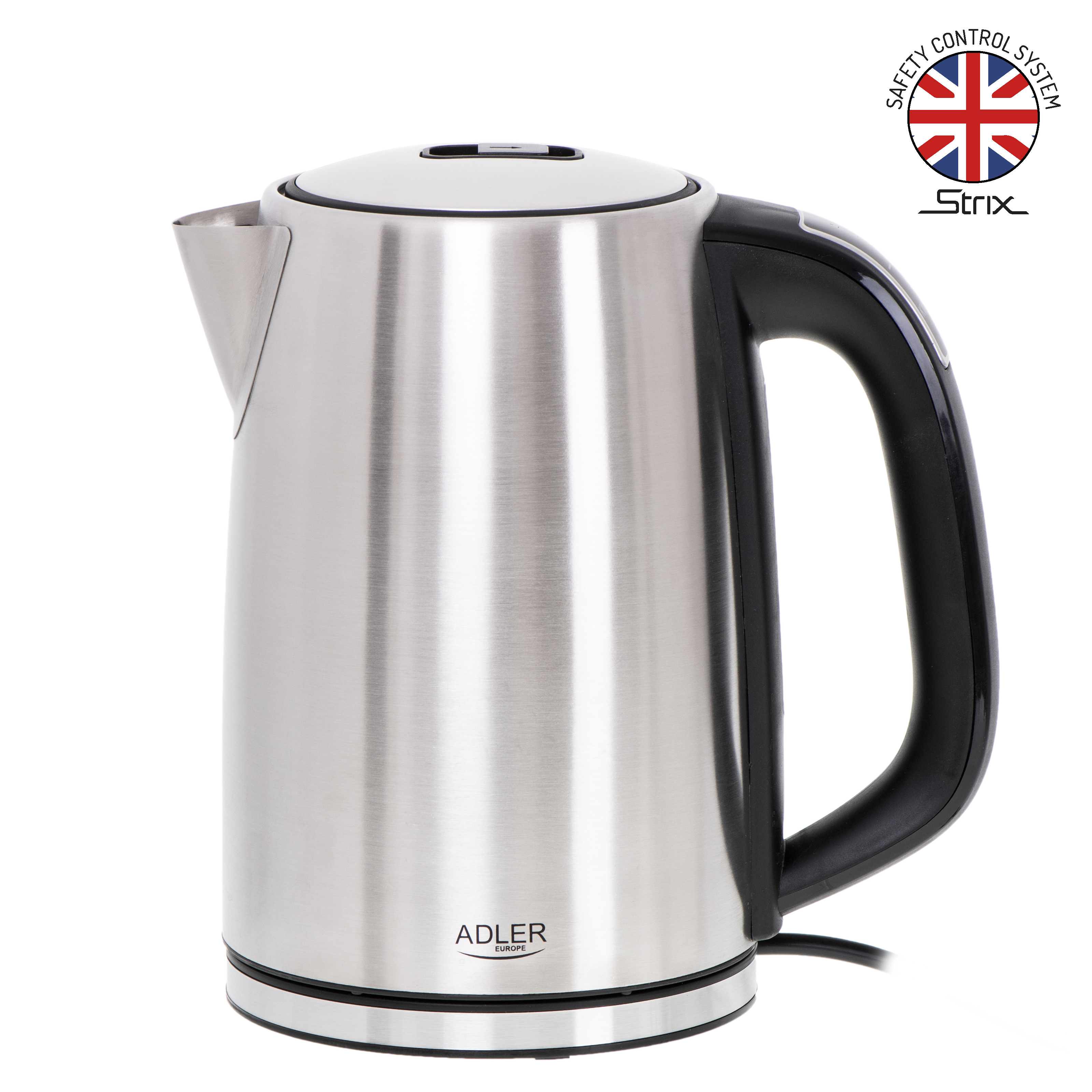 Silberner Wasserkocher mit schwarzem Griff, weißem Deckel und UK-Flaggenlogo auf weißem Hintergrund.