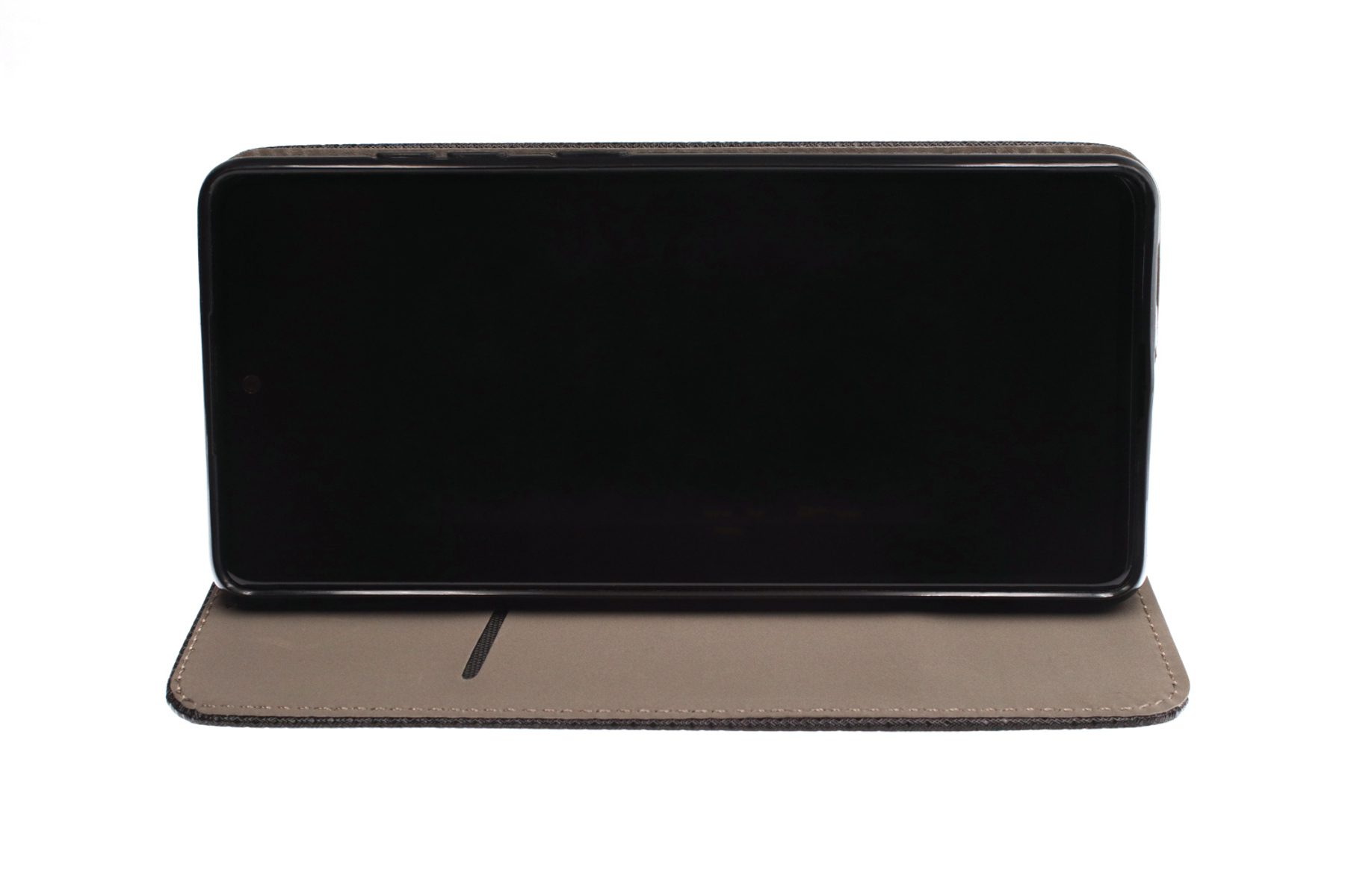 Smartphone in einer Hülle, Bildschirm sichtbar, auf weißem Hintergrund, Hülle ist offen.
