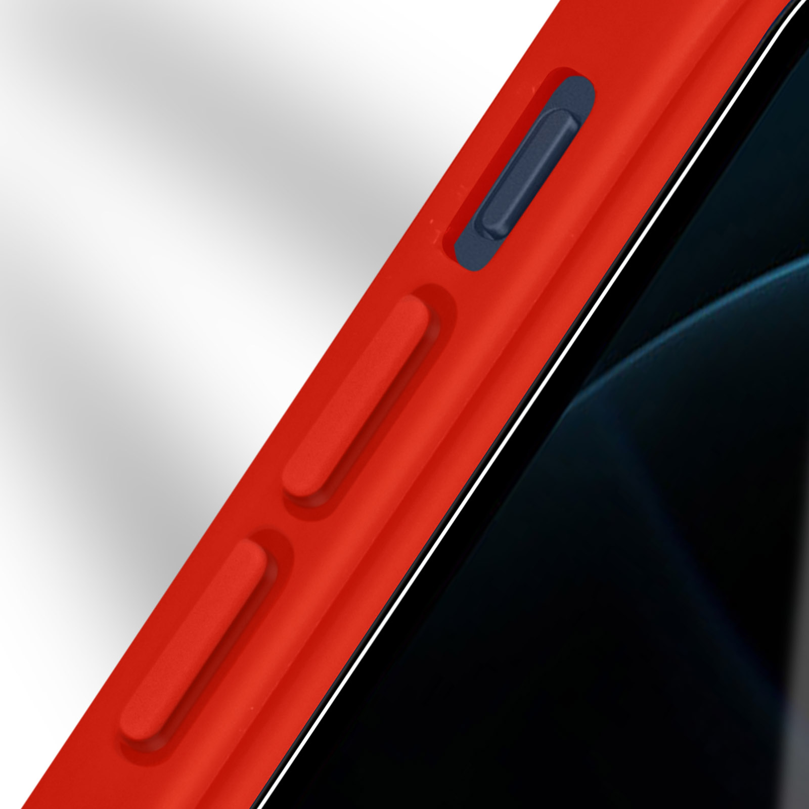Primo piano di una custodia per telefono rossa con pulsanti. Schermo del telefono nero.