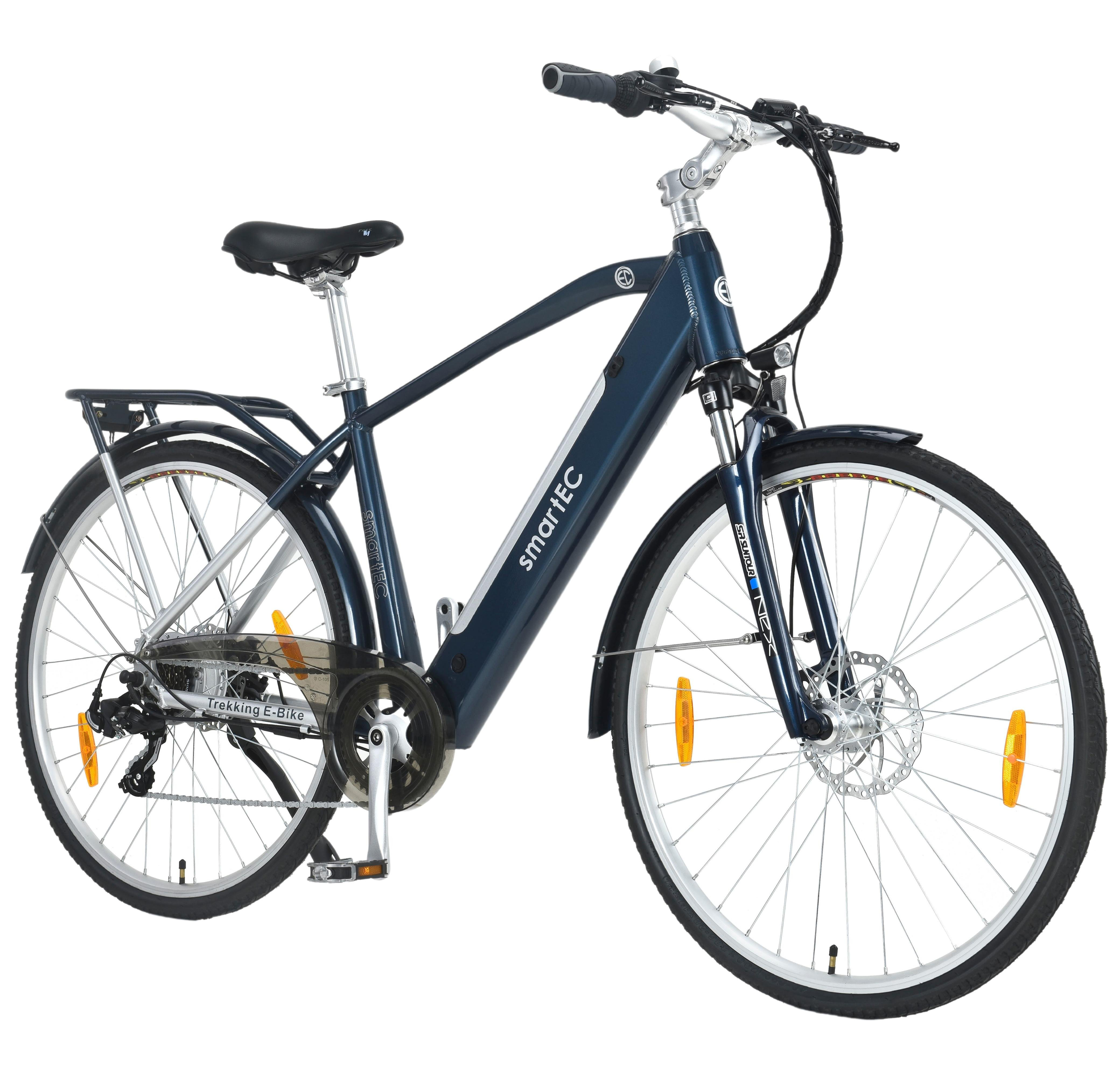 Dunkelblaues Trekking-E-Bike auf weißem Hintergrund. Es hat einen schwarzen Rahmen und silberne Akzente.