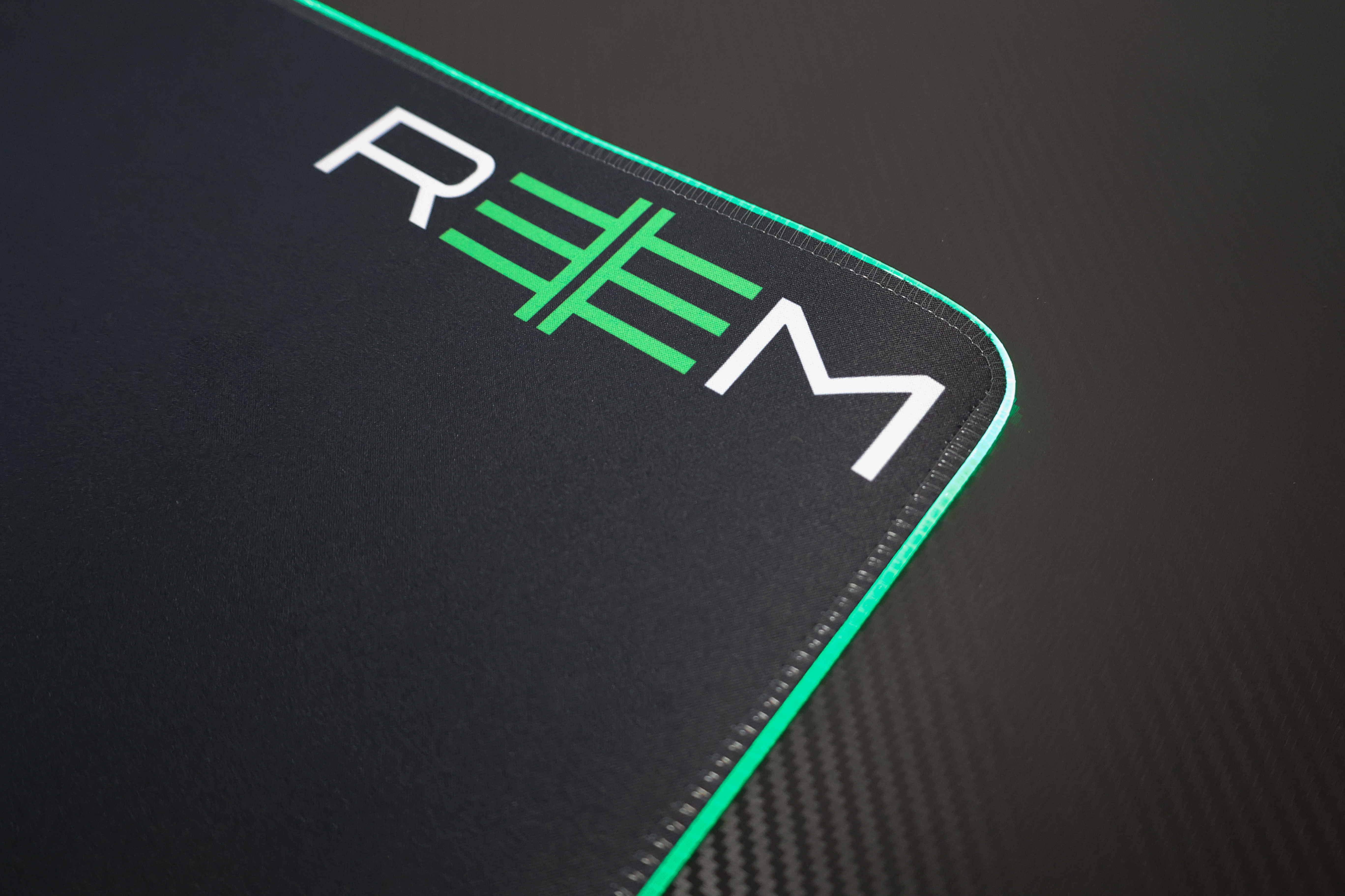 REEM PAD RGB Gaming Mauspad x cm) (0,3 cm 80