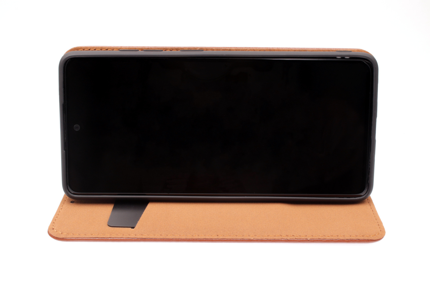 Ein Smartphone in einer braunen Lederhülle, offen, um den Bildschirm zu zeigen.