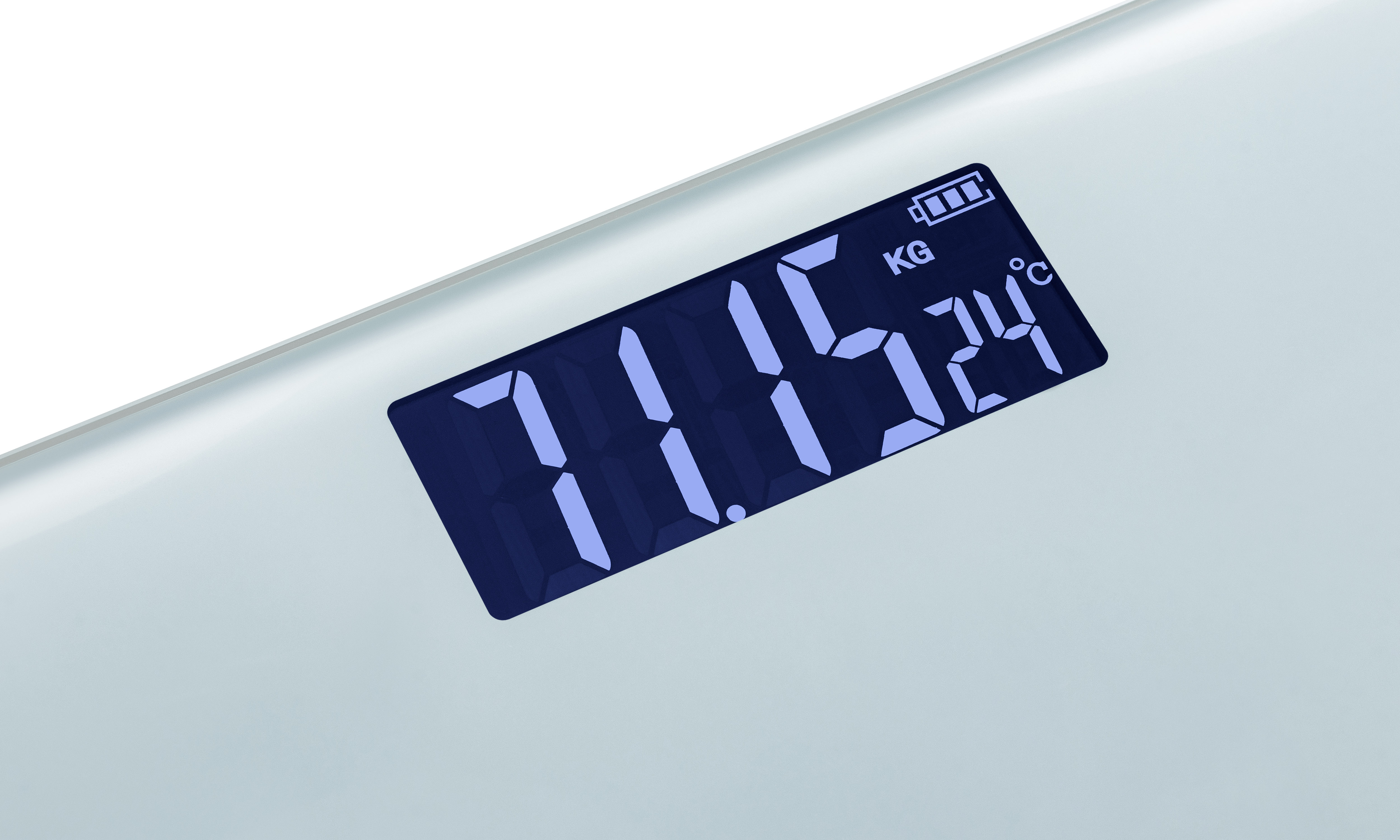 Digitalwaage mit 71,5 kg und 24 Grad Anzeige auf weißem Hintergrund.
