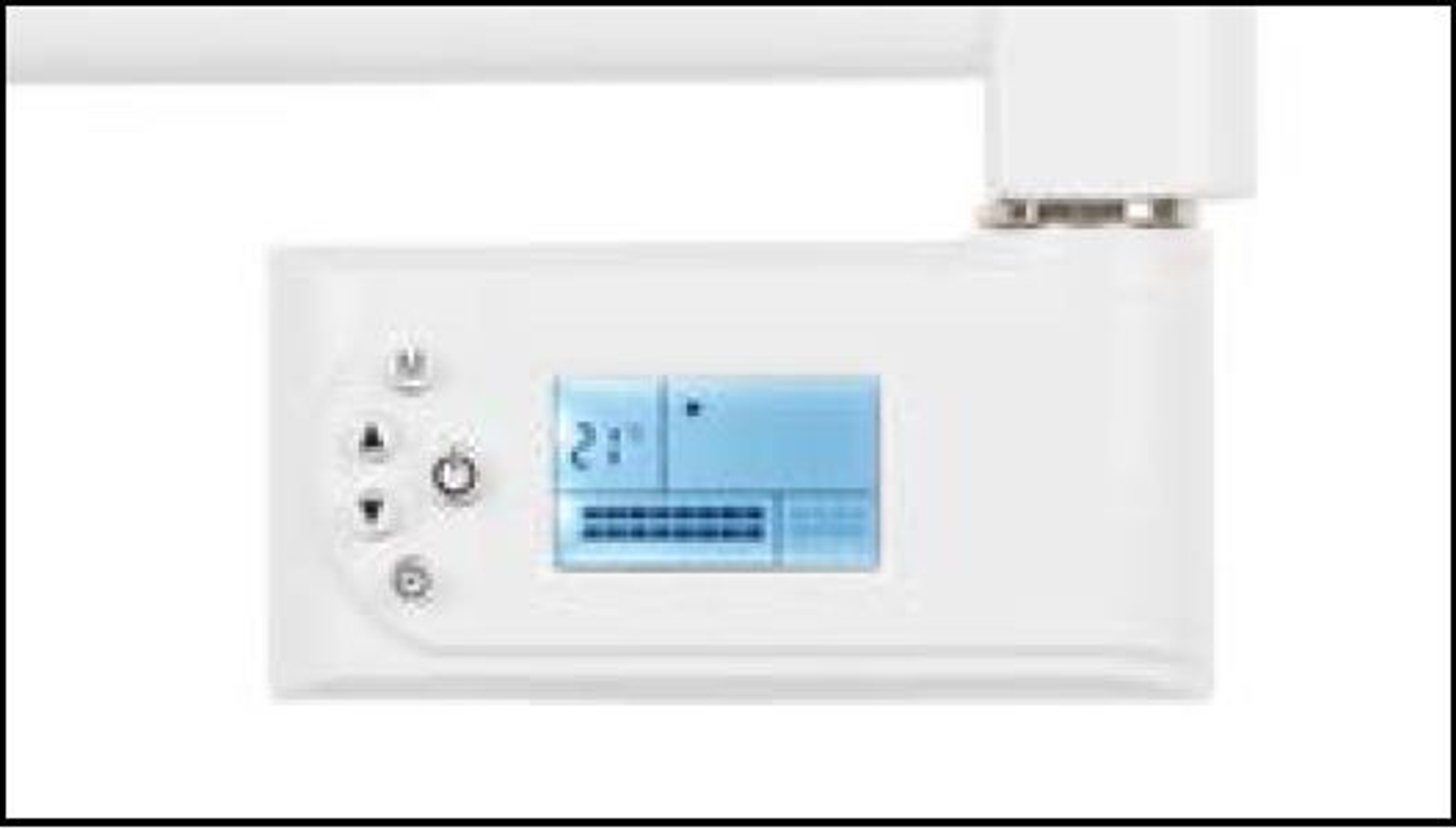Termostato blanco, que muestra una pantalla digital con la temperatura de 21°C y botones de control.