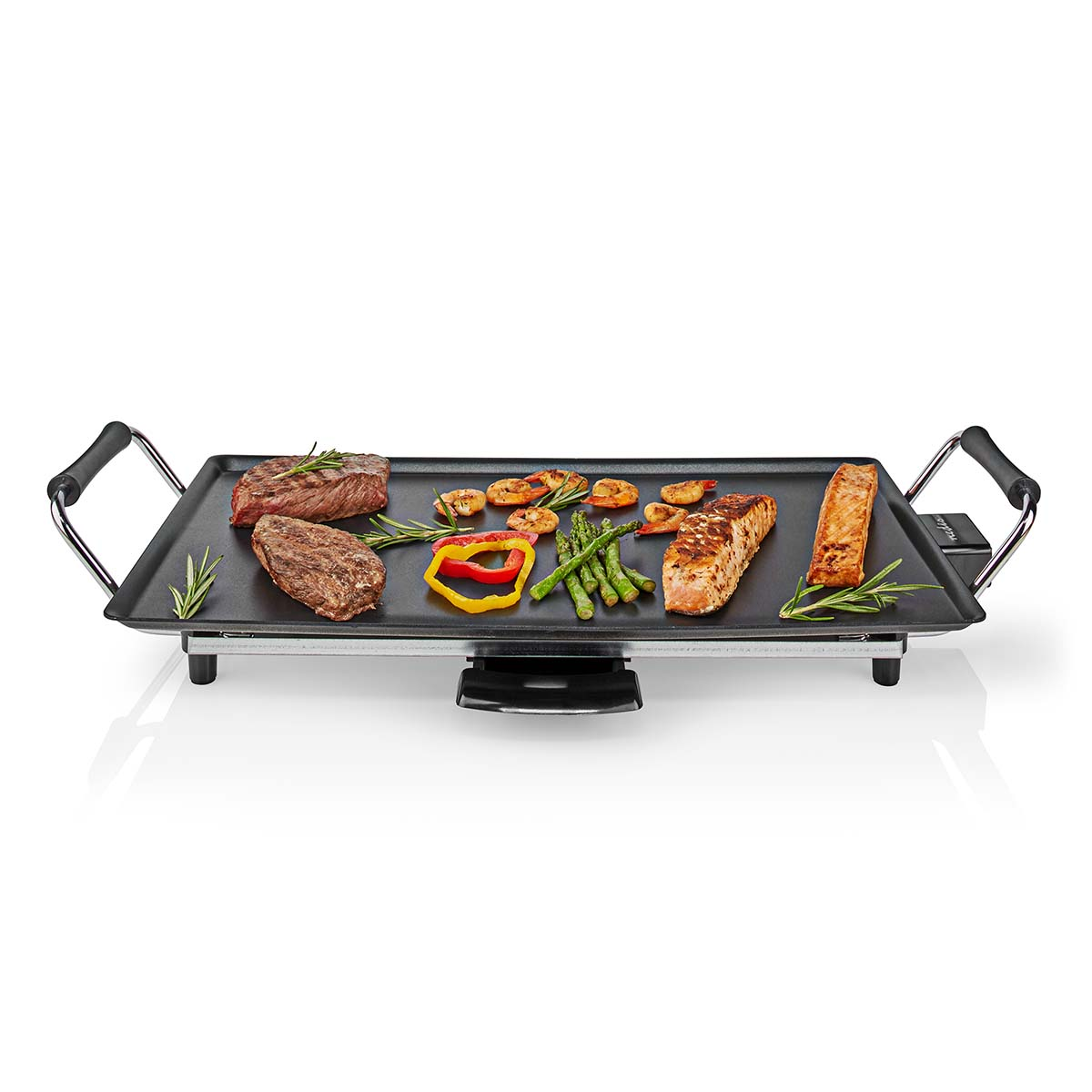 Elektrischer Grill mit gekochten Speisen, einschließlich Steak, Garnelen und Gemüse.