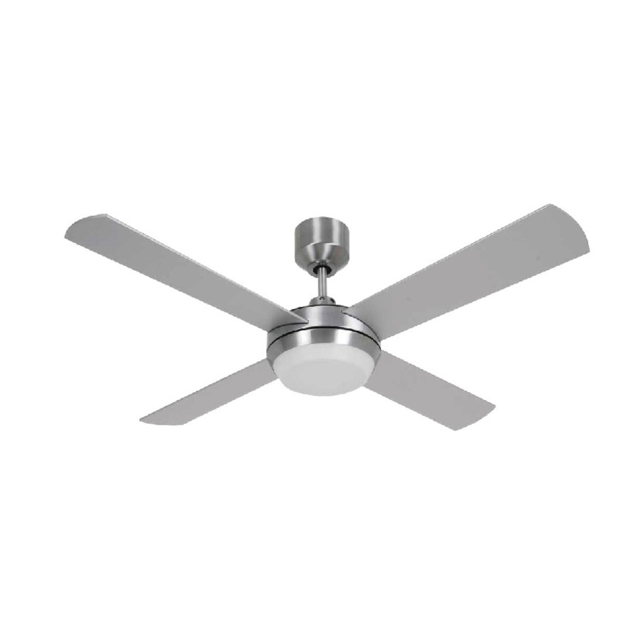 Ein Deckenventilator mit vier silbernen Flügeln und einem zentralen Licht.