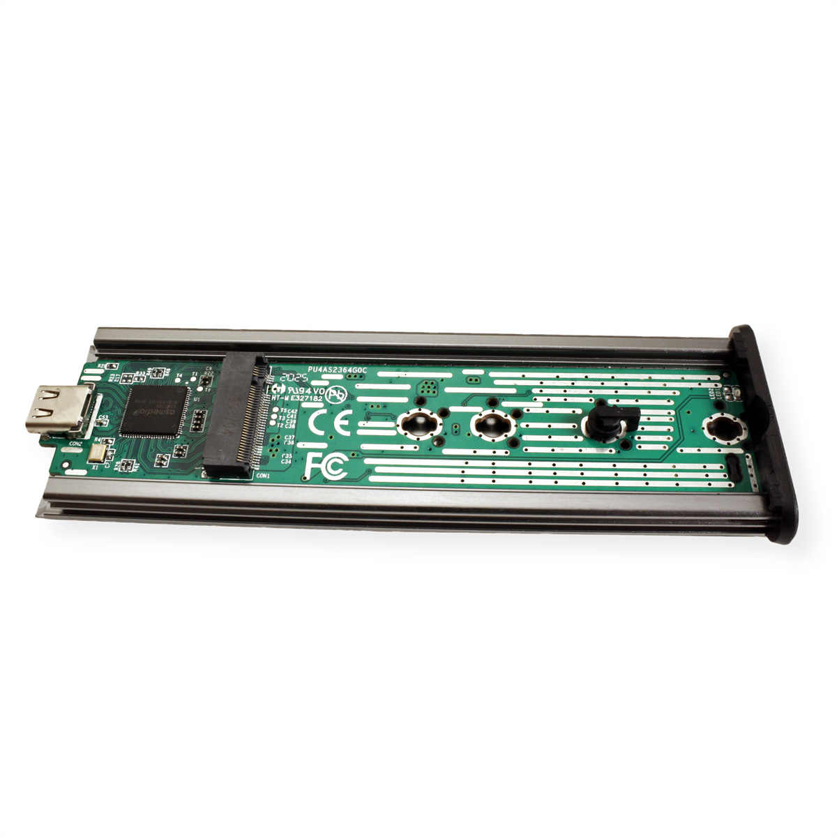 Eine elektronische Leiterplatte mit Komponenten und einem USB-Anschluss ist auf weißem Hintergrund isoliert.
