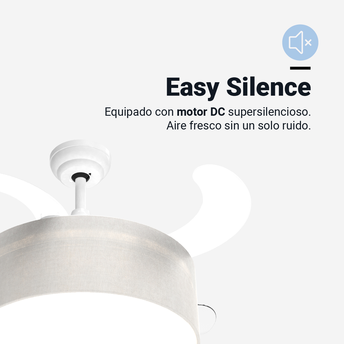 Un ventilatore da soffitto bianco con luce e testo su 'Easy Silence' in spagnolo.