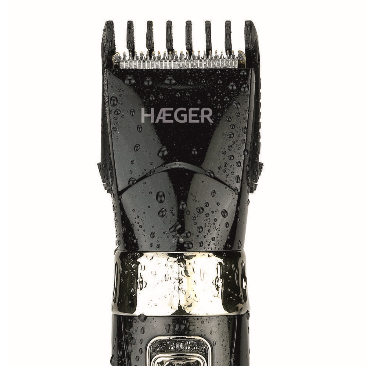 Cortadora de cabello negra con gotas de agua. La marca Häger es visible. La cortadora tiene cuchillas plateadas.