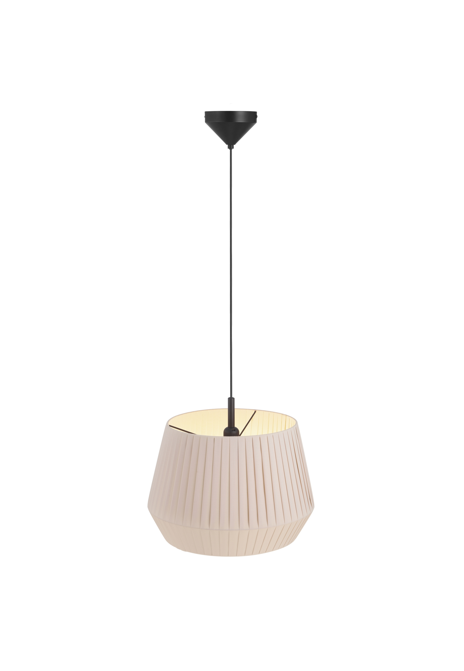 Eine weiße Pendelleuchte mit einem plissierten Schirm. Das Licht hängt an einem schwarzen Kabel.