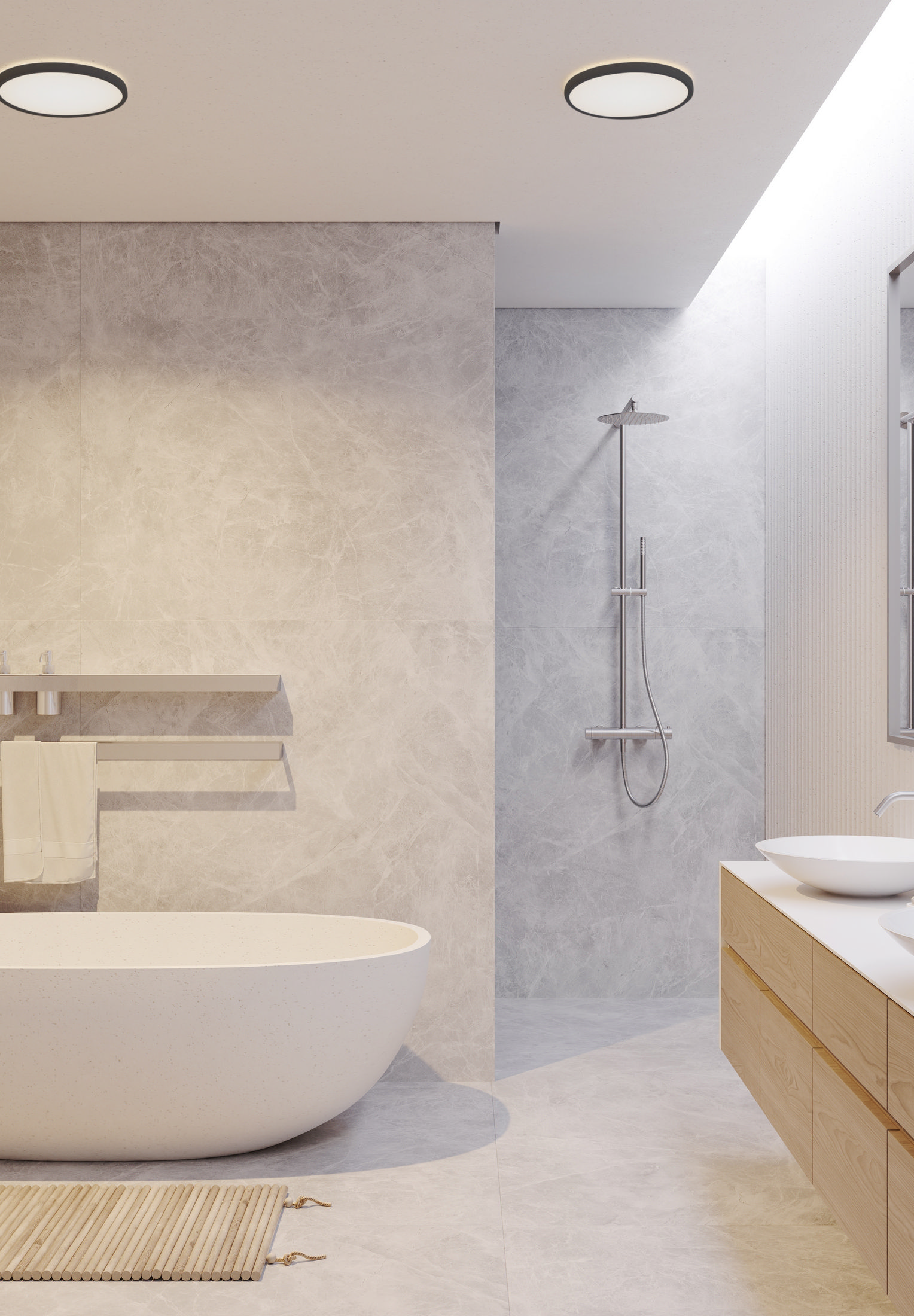 Modernes Badezimmer mit weißer Wanne, Dusche, marmorähnlichen Wänden und zwei Deckenleuchten.