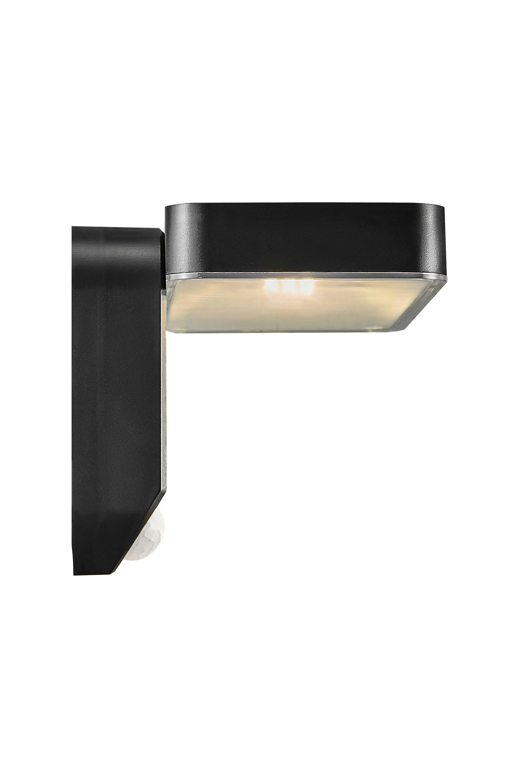 Schwarze Außenwandleuchte. Sie hat ein quadratisches Licht und einen Sensor. Das Licht ist an.
