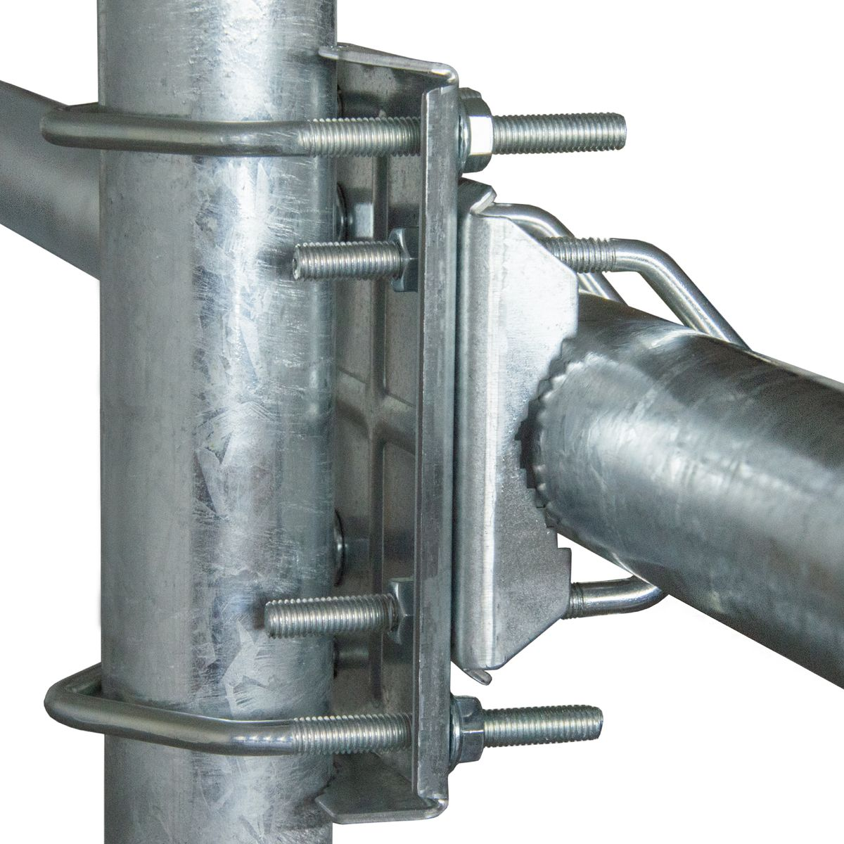 Metall-Tragwerk mit Bolzen und Muttern, die zwei Metallrohre befestigen.