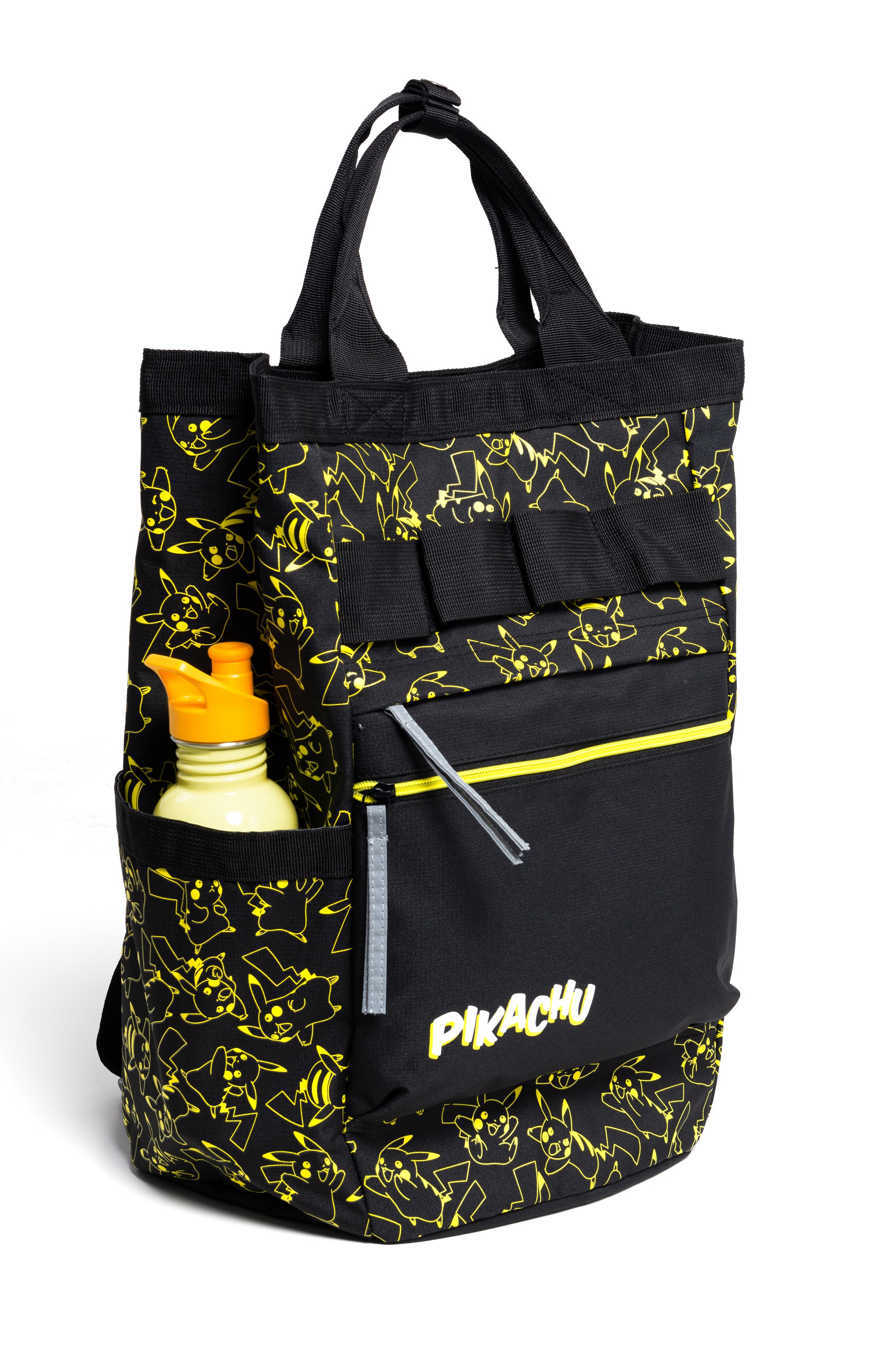 Schwarzer Pikachu-Rucksack mit gelben Pikachu-Umrissen. Hat eine Seitentasche mit Wasserflasche.