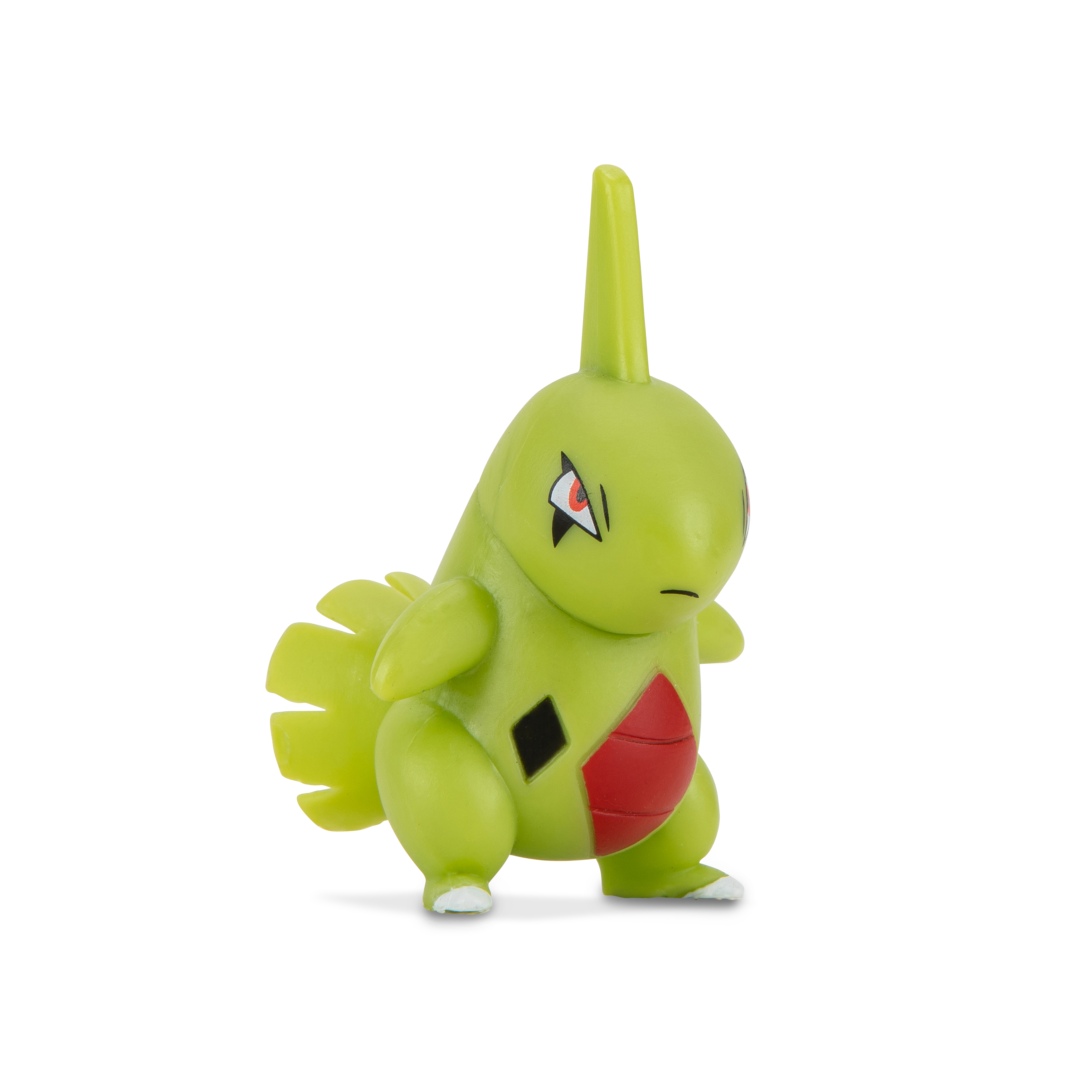 Grüne Pokémon-Figur mit roten Details, auf weißem Hintergrund.