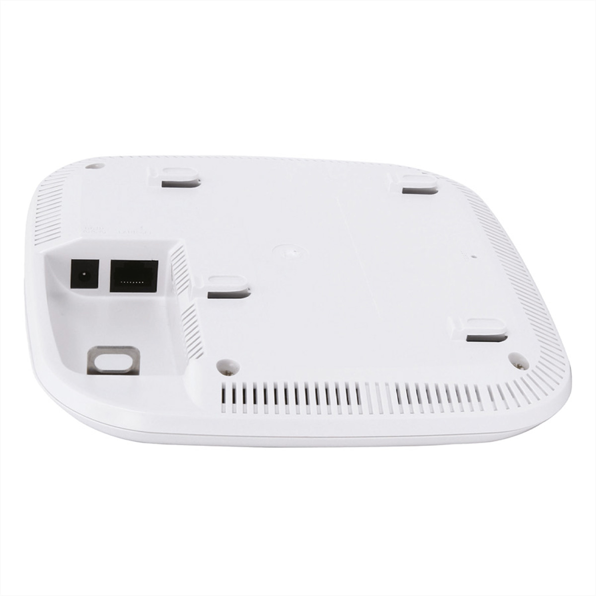 Die Unterseite eines weißen Routers, mit sichtbaren Anschlüssen. Es gibt mehrere Löcher und ein paar Etiketten.