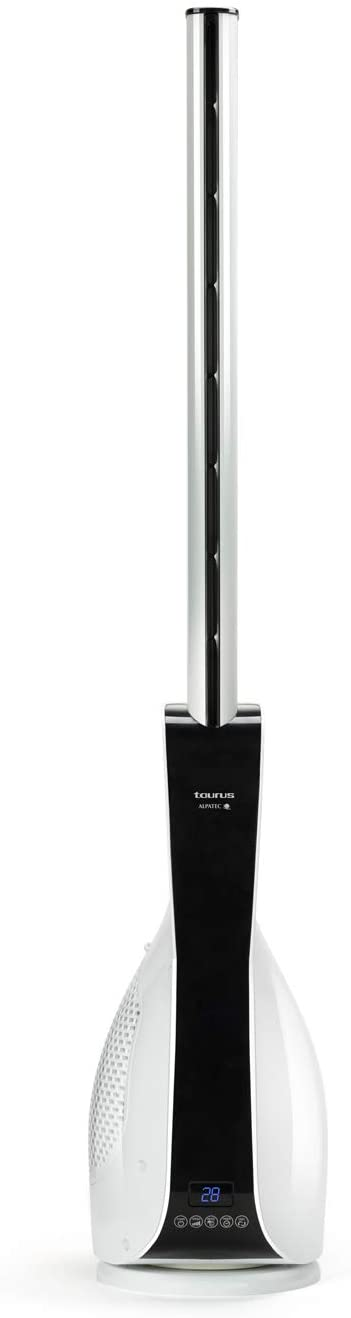 Un ventilador de torre alto, blanco y negro, con pantalla digital en la base.