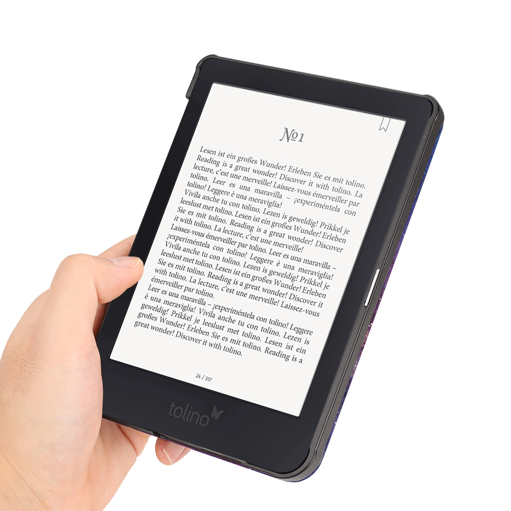 Eine Hand, die einen Tolino E-Reader mit Text auf dem Bildschirm hält.