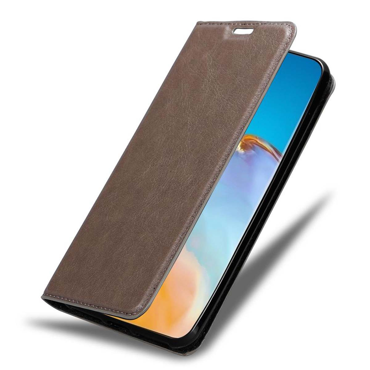 Eine braune Handyhülle ist geöffnet. Das Telefon befindet sich in der Hülle. Die Hülle liegt auf einer weißen Oberfläche.