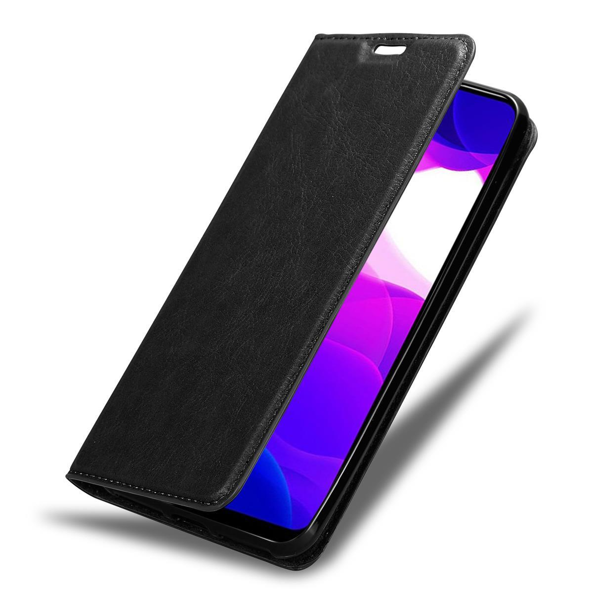 Schwarze Leder-Handyhülle, geöffnet. Der Telefonbildschirm ist sichtbar. Die Hülle hat einen Magnetverschluss.