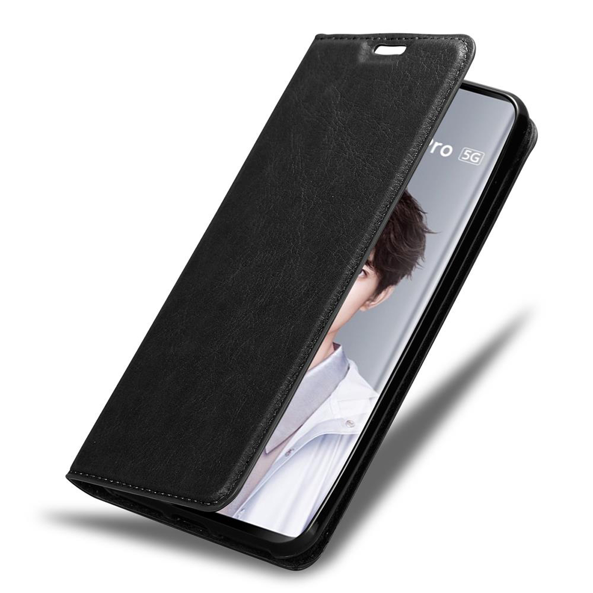 Schwarzes Leder-Handycase offen, mit einem Telefon, das das Gesicht eines Mannes zeigt.