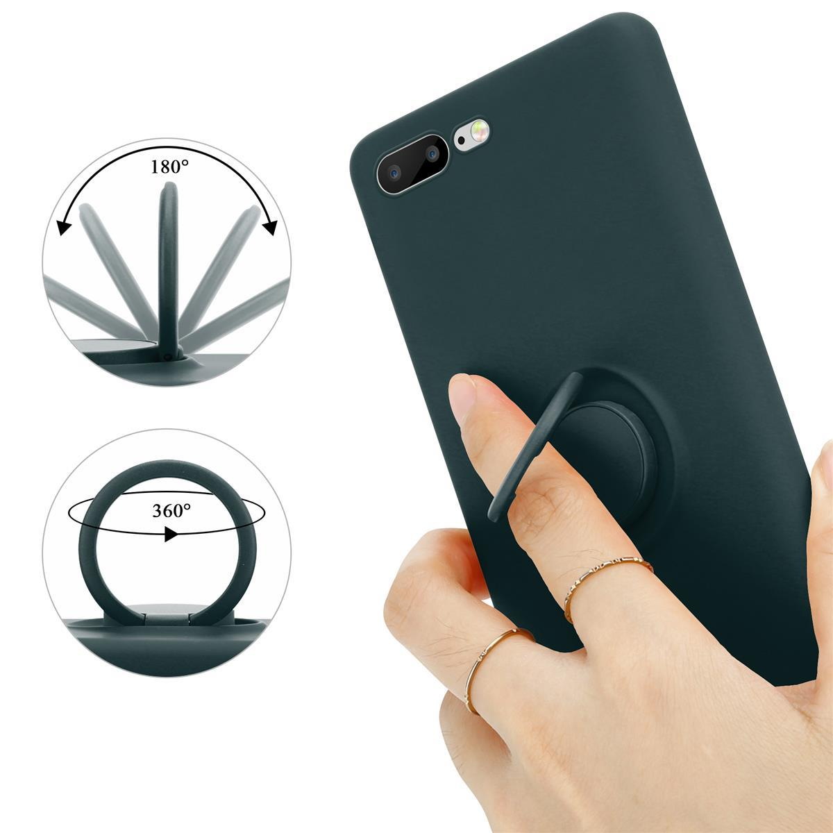 Mano che tiene un telefono scuro con un anello. Sono mostrati diagrammi del movimento dell'anello.
