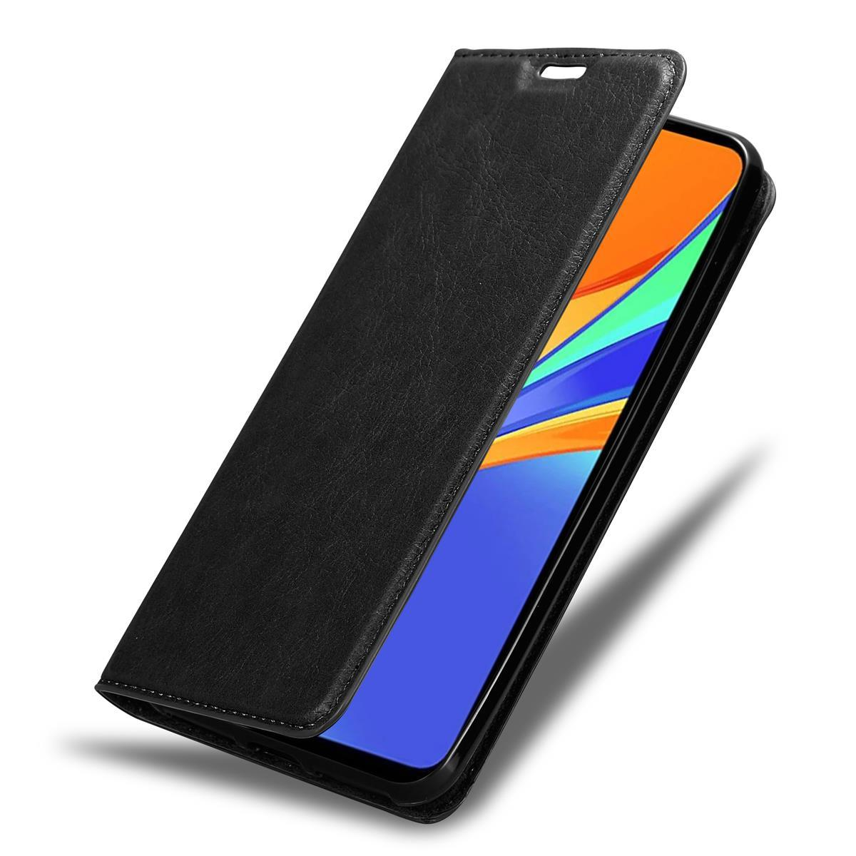 Eine schwarze Leder-Handyhülle, geöffnet, um ein Telefon mit einem orangefarbenen und blauen Bildschirm zu zeigen.