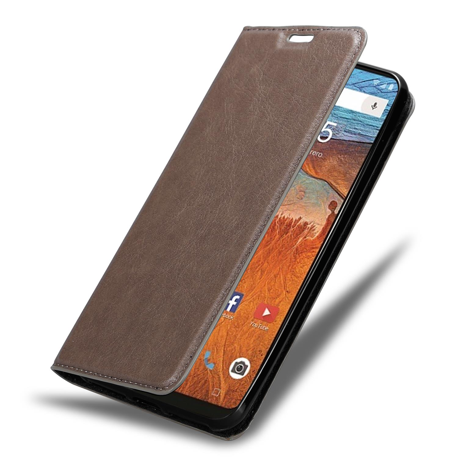 Braune Leder-Handyhülle, offen, zeigt den Bildschirm mit App-Symbolen. Die Hülle schützt das Telefon.