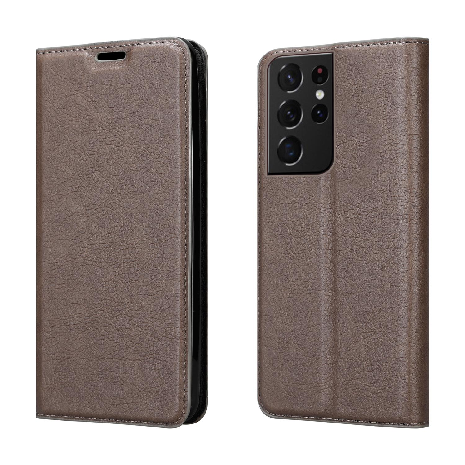 Eine braune Leder-Handyhülle, geschlossen und geöffnet. Das Telefon hat mehrere Rückkameras.
