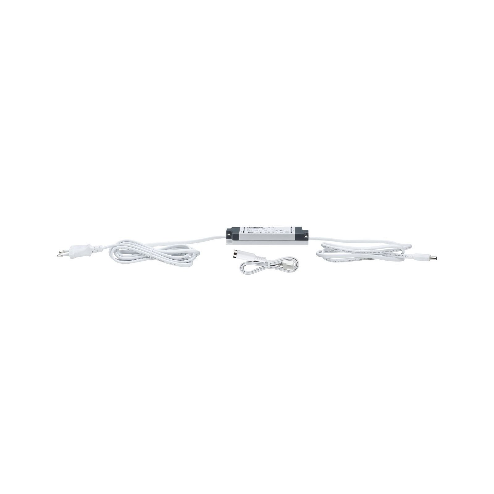 Weißes Elektrokabel-Set mit Stecker, Netzteil und USB-Kabel. Weißer Hintergrund.